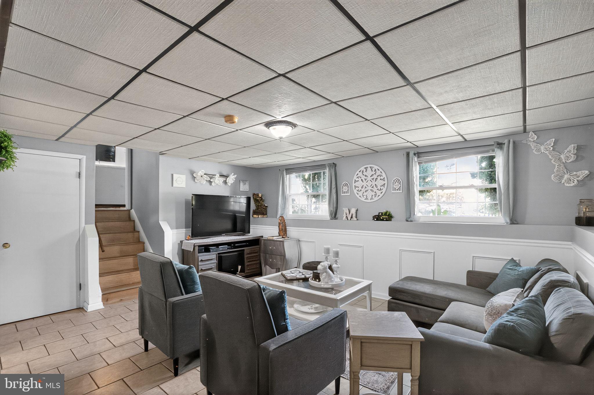 NEWINGTON FOREST - Residential