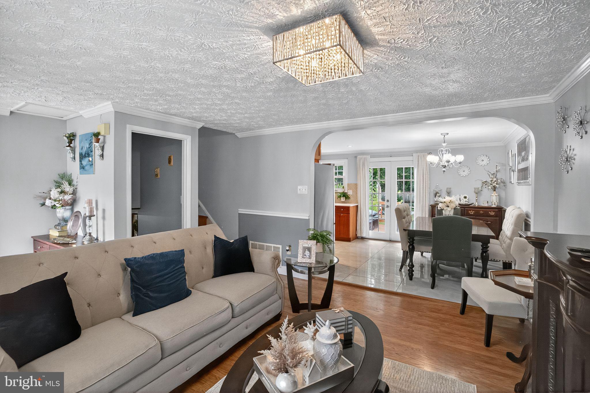 NEWINGTON FOREST - Residential