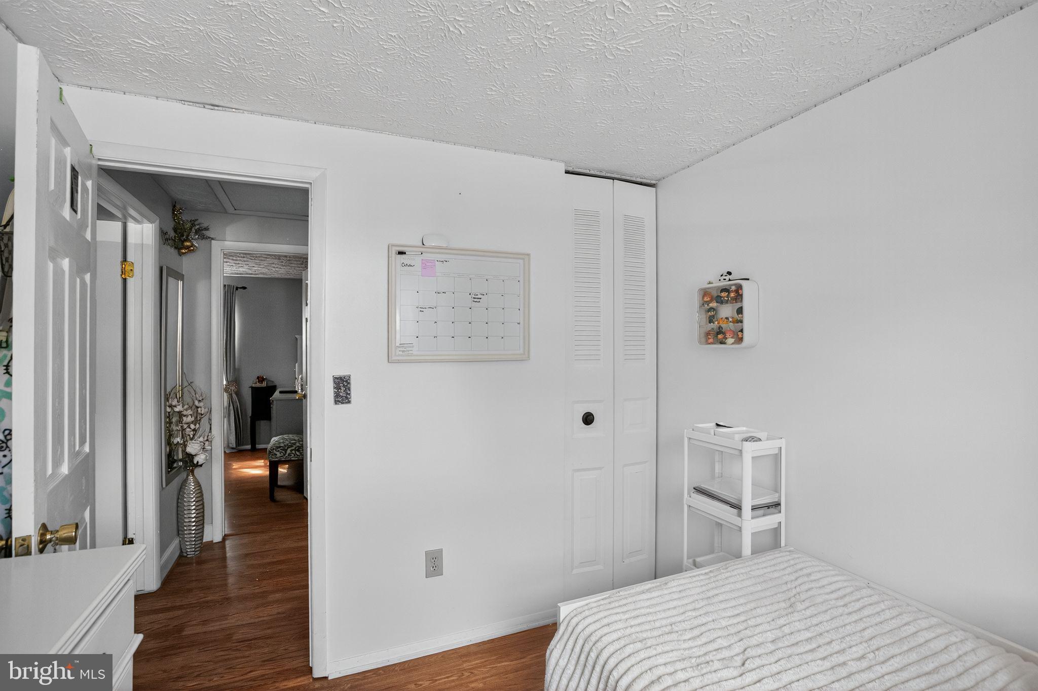 NEWINGTON FOREST - Residential