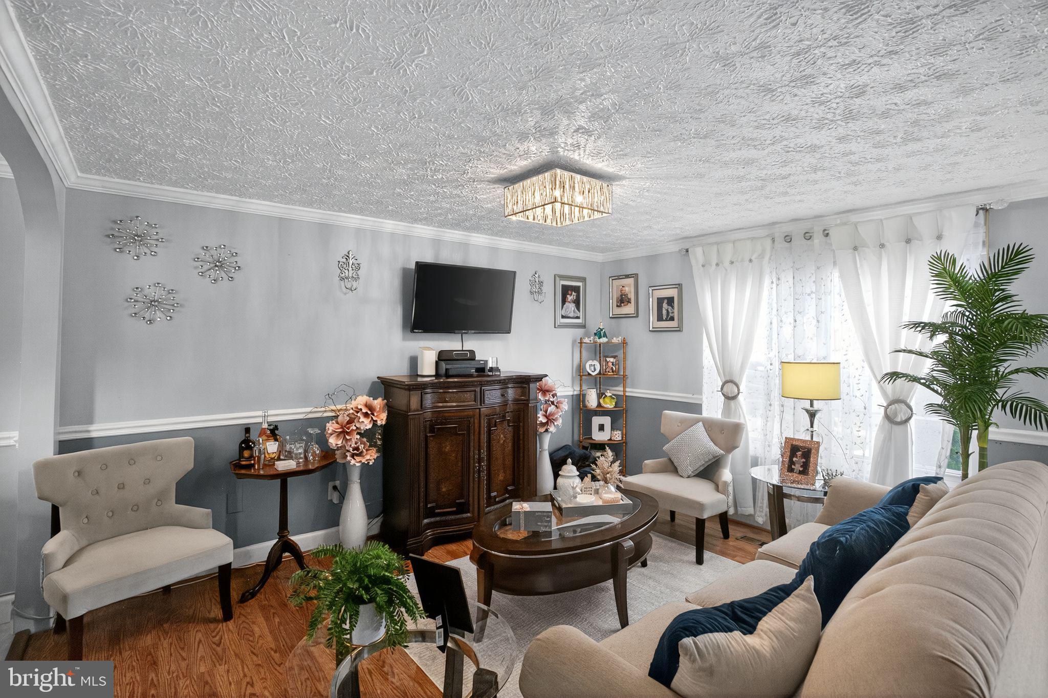 NEWINGTON FOREST - Residential