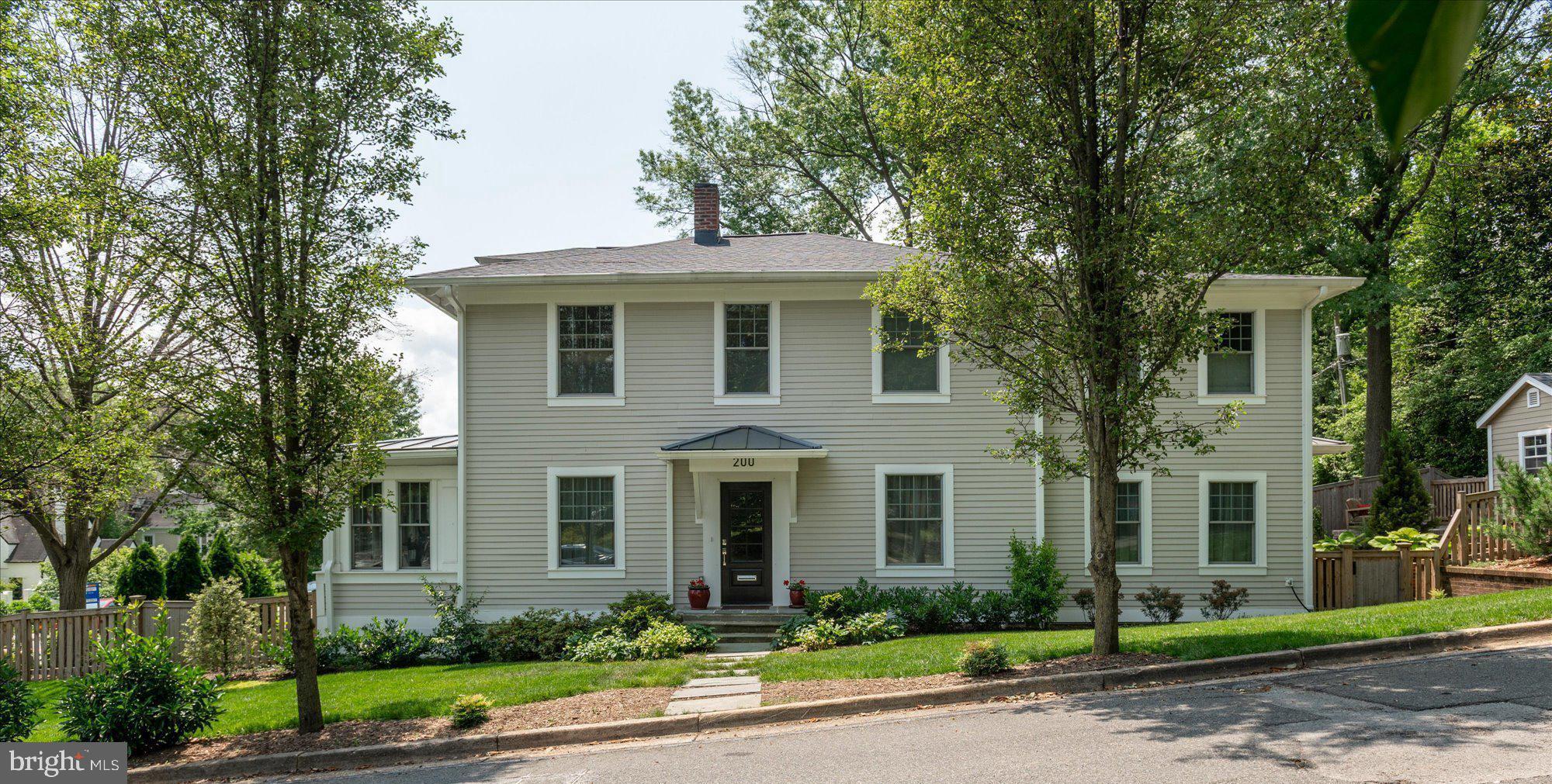 ROSEMONT - Residential