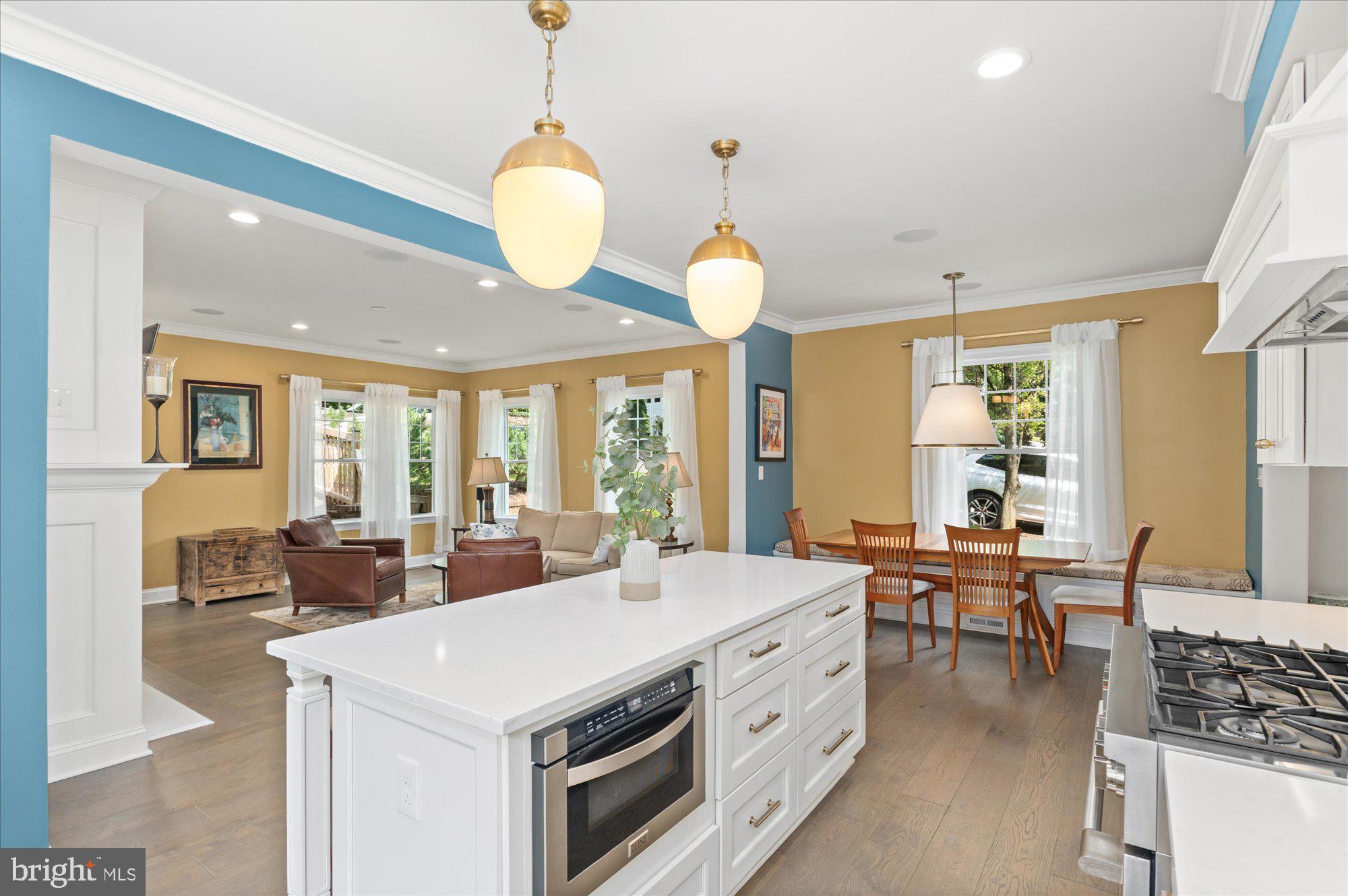 ROSEMONT - Residential