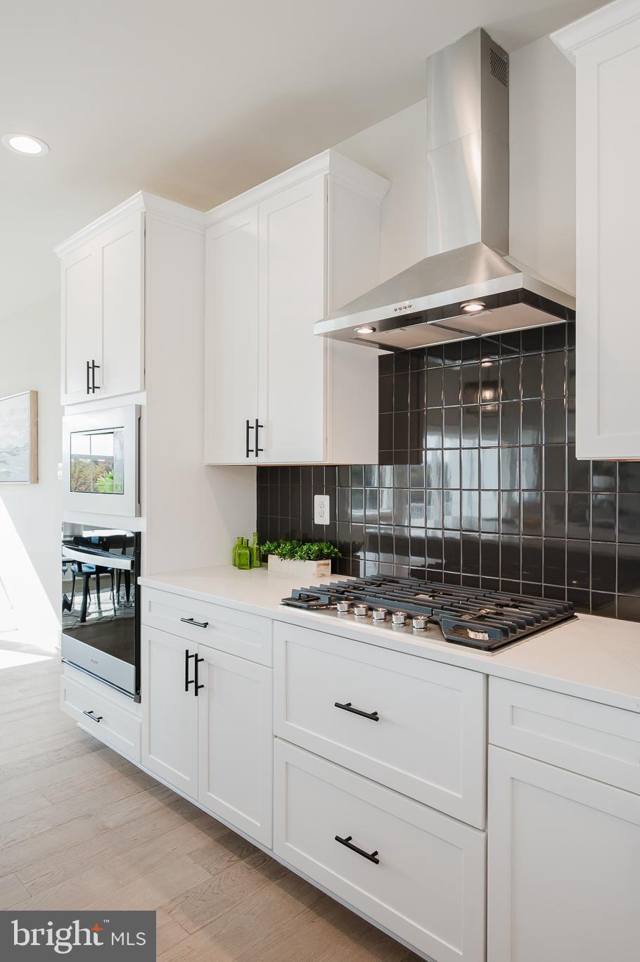 SHAMROCK ESTATES - Residential