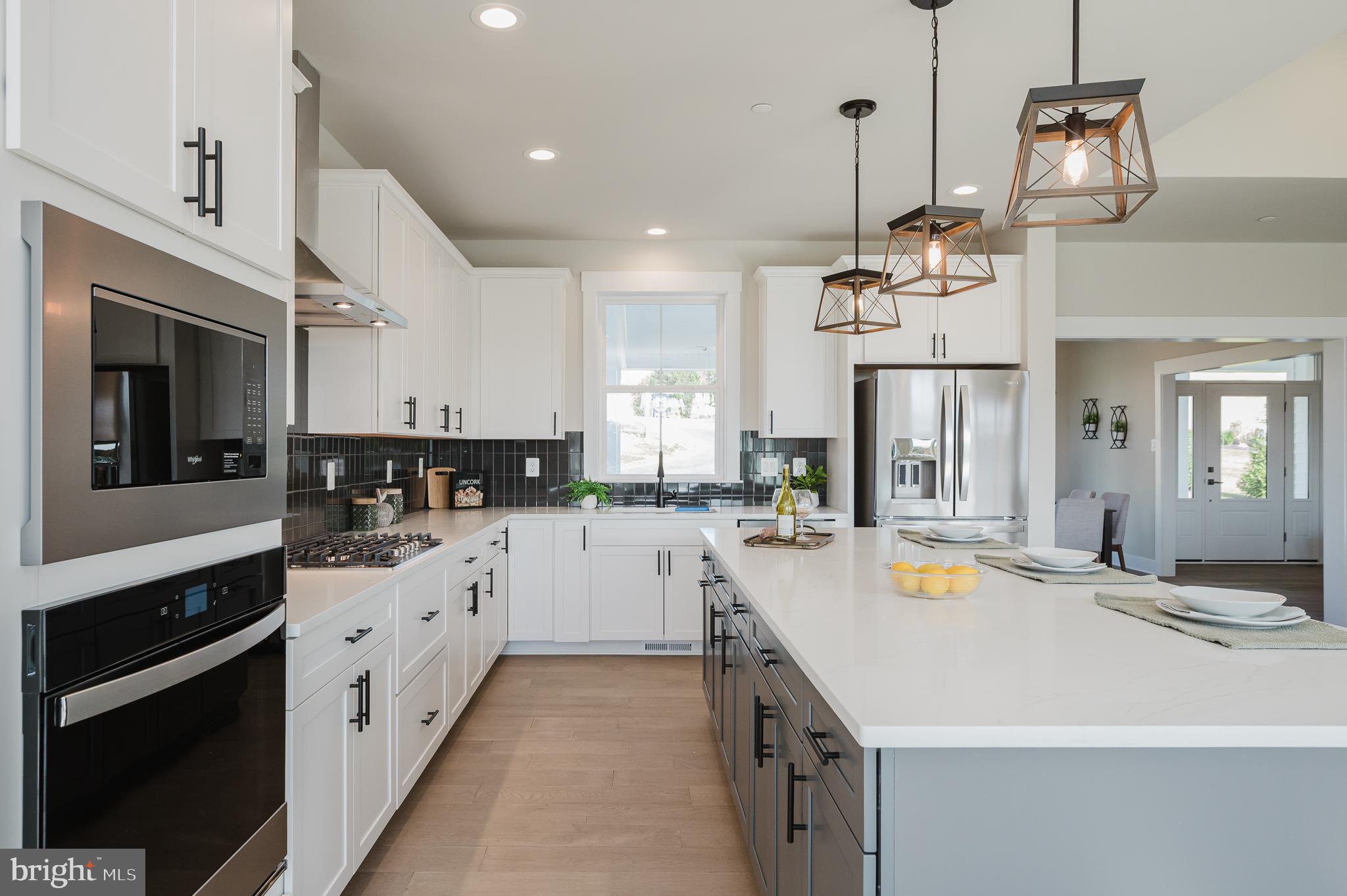 SHAMROCK ESTATES - Residential