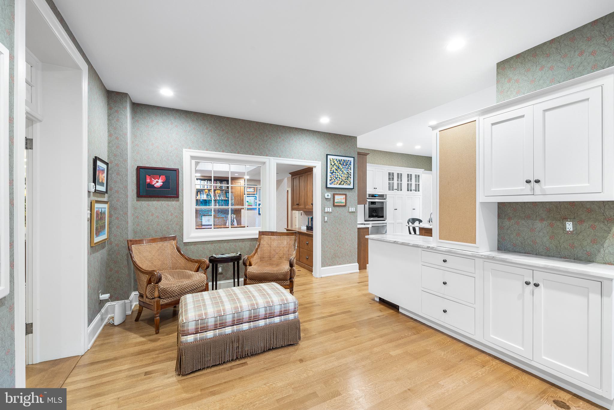 SOUTH WAYNE - Residential