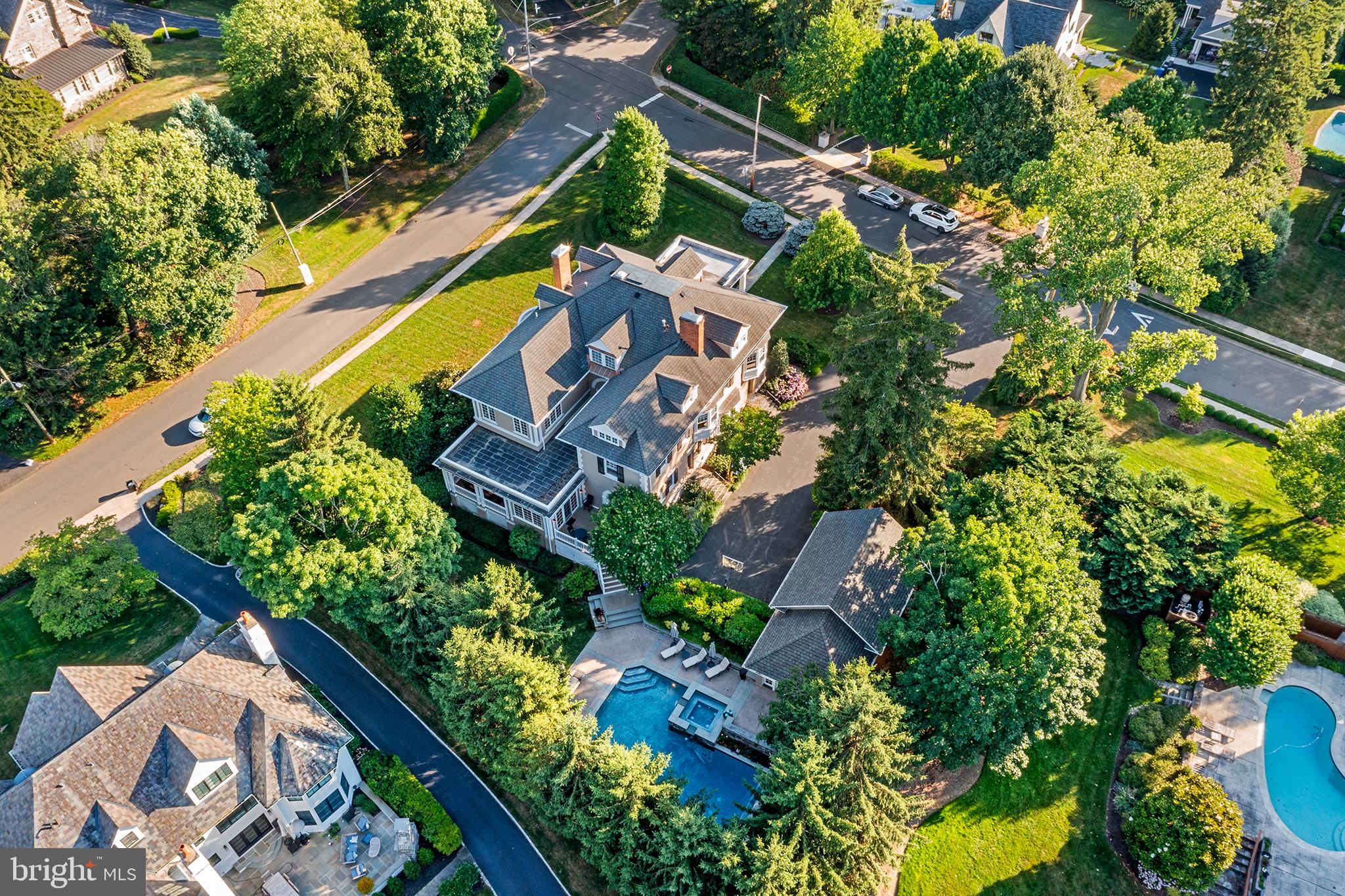 SOUTH WAYNE - Residential