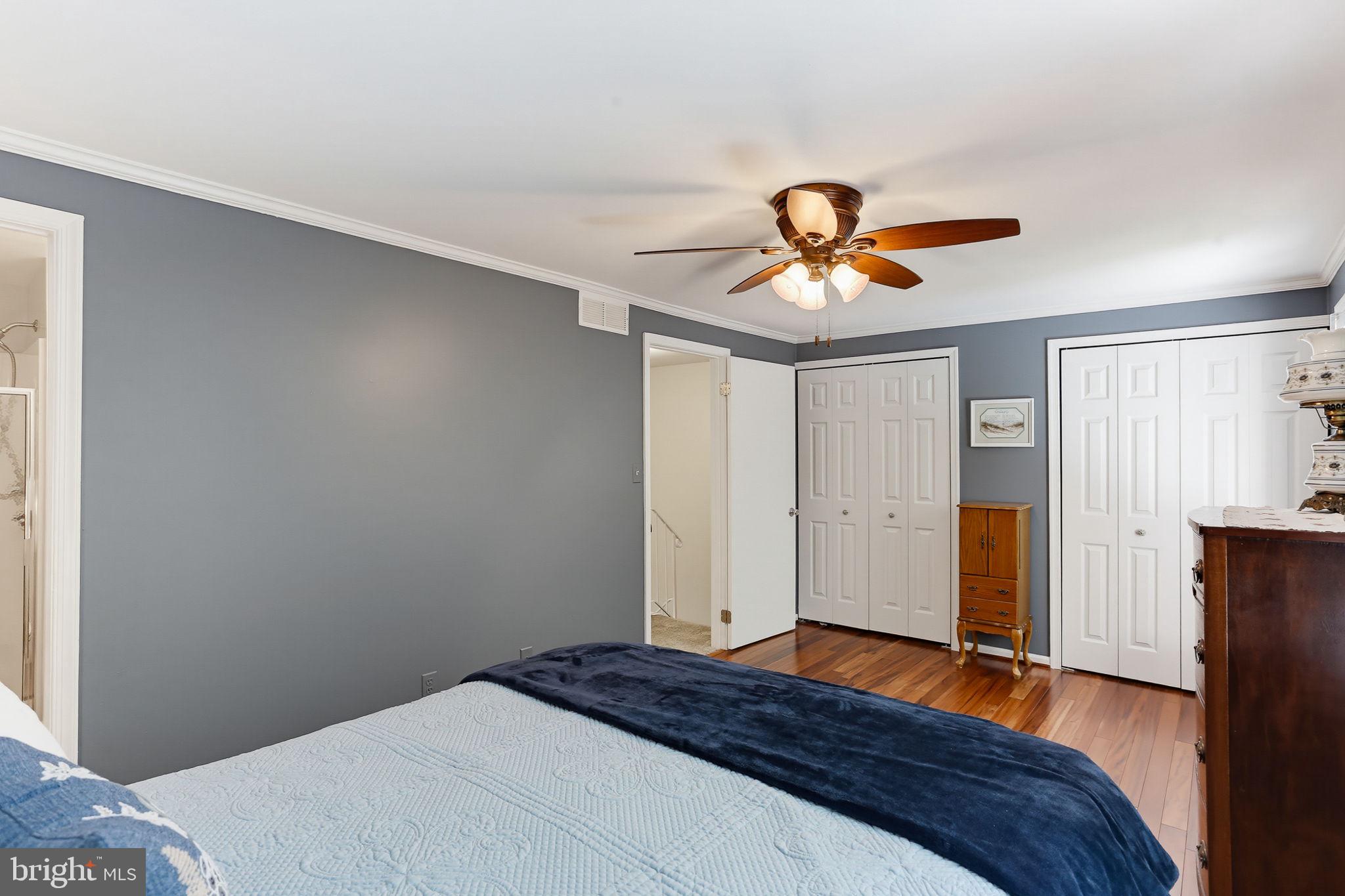 NORTH GATE HALL - Residential