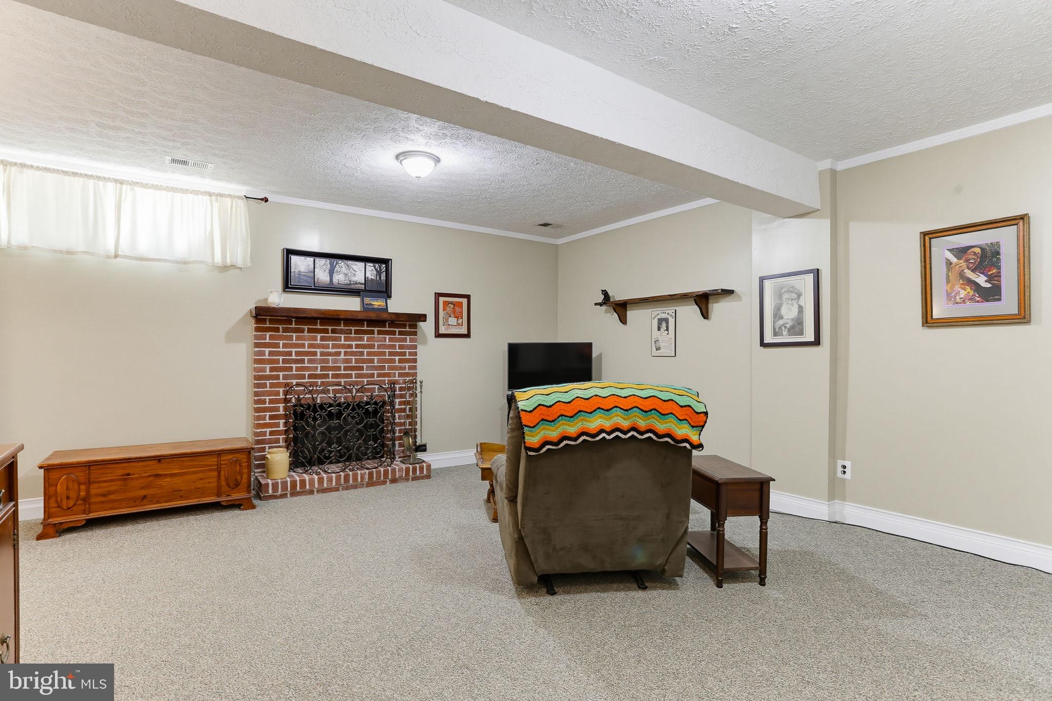 NORTH GATE HALL - Residential