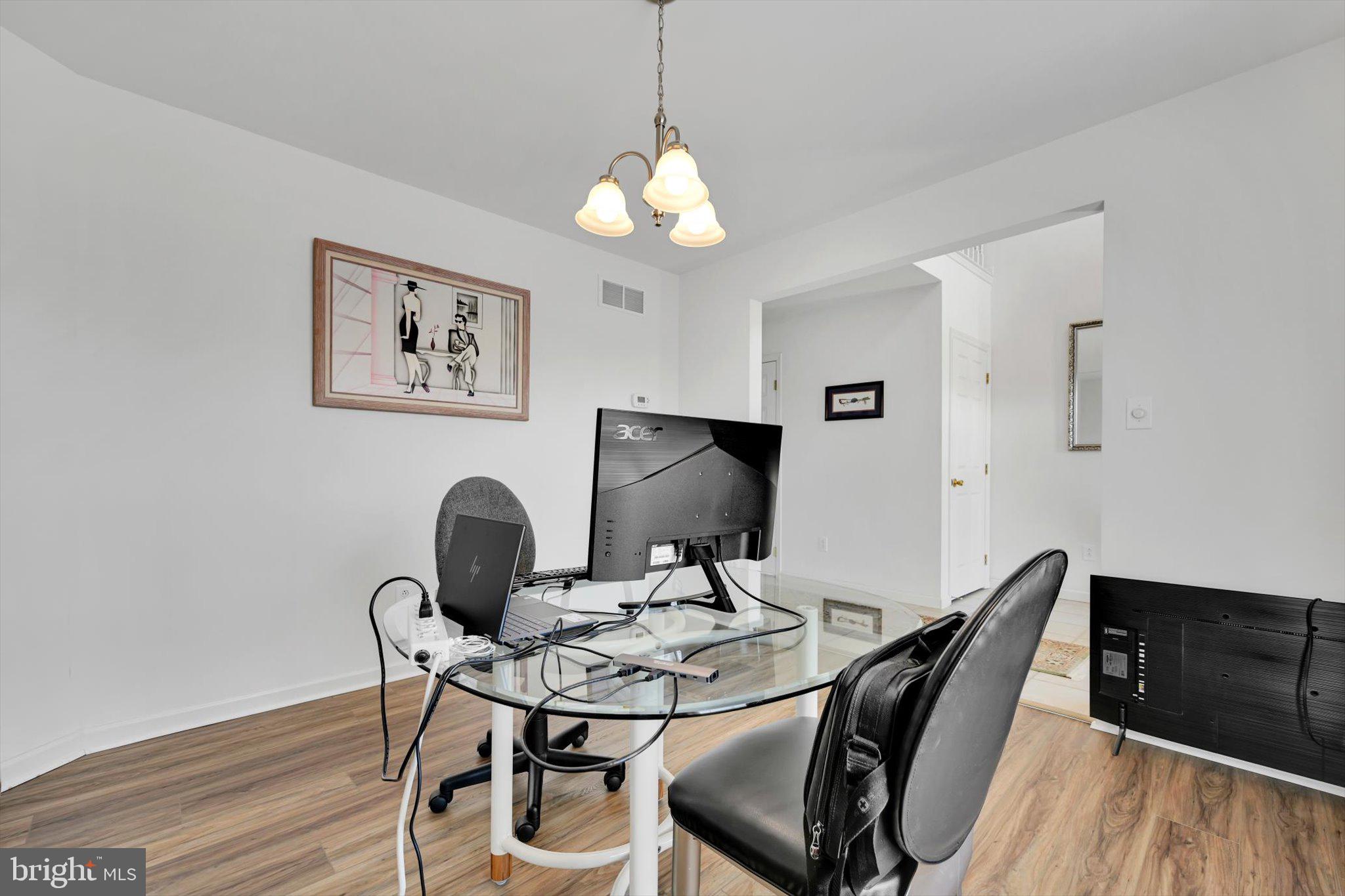 MEADOWS HEIDELBERG - Residential