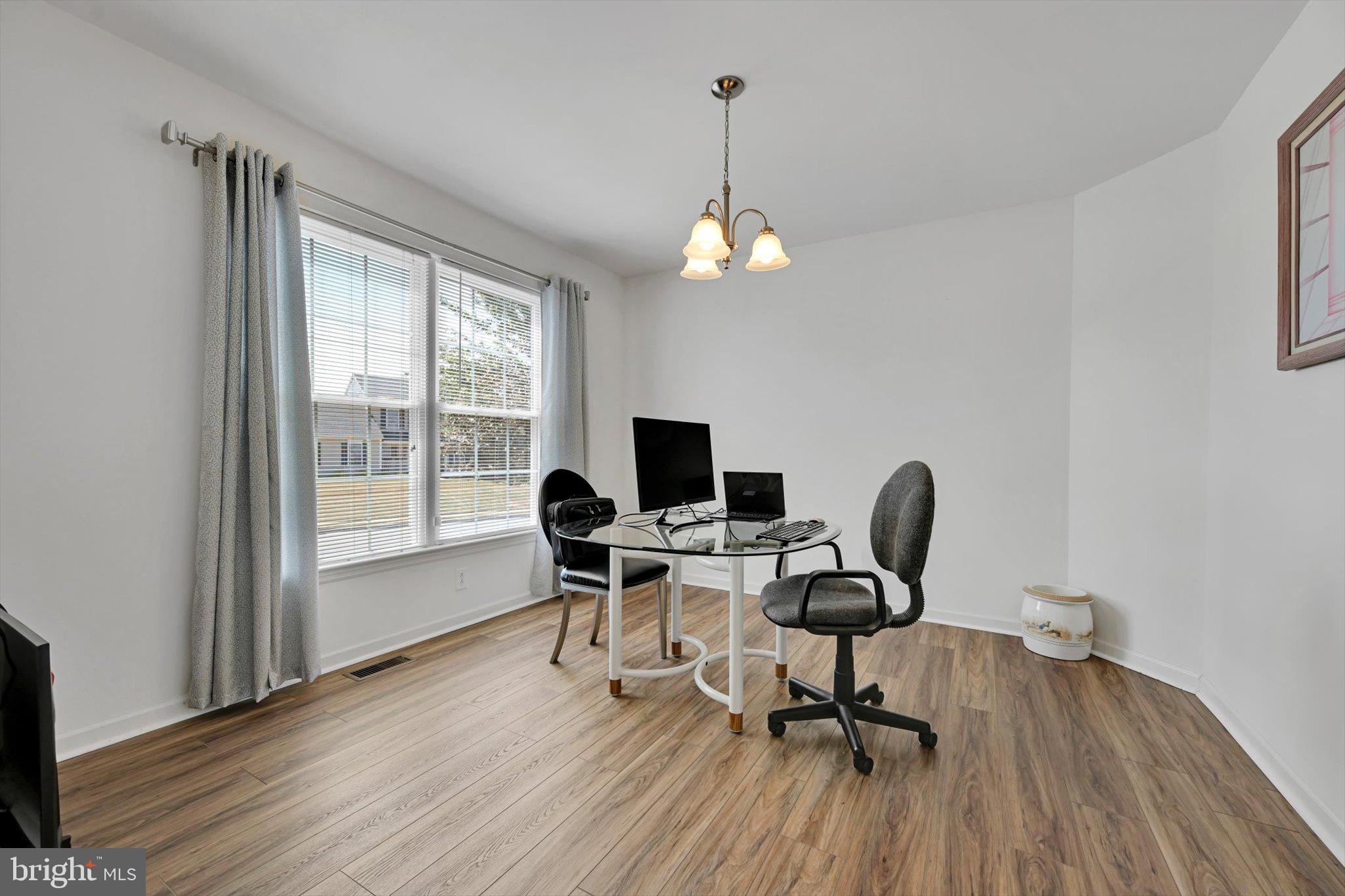 MEADOWS HEIDELBERG - Residential