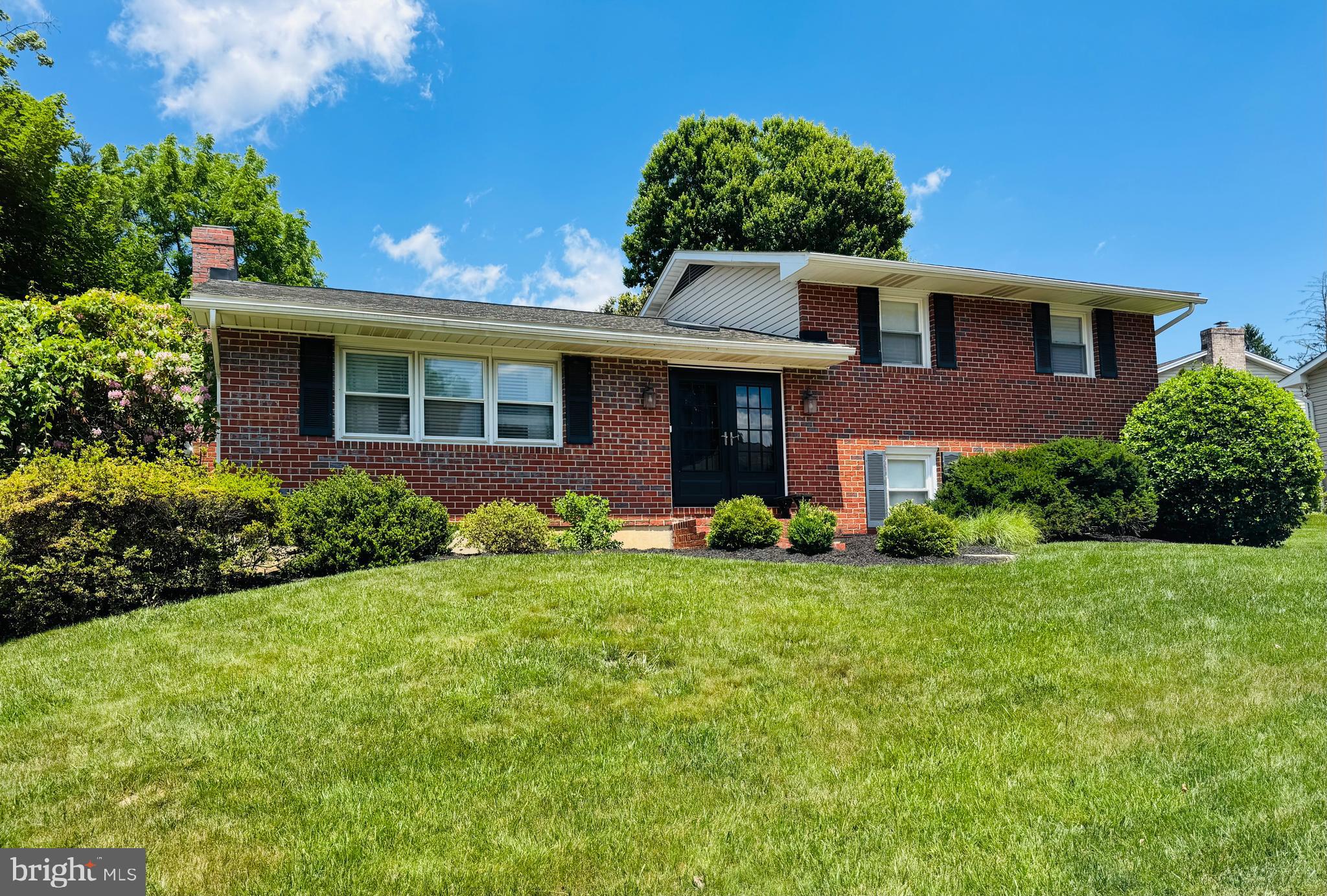 SPRINGDALE - Residential