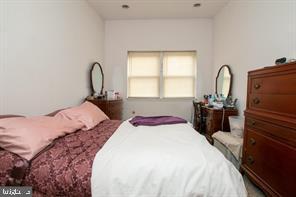 FAIRMOUNT - Commercial Sale