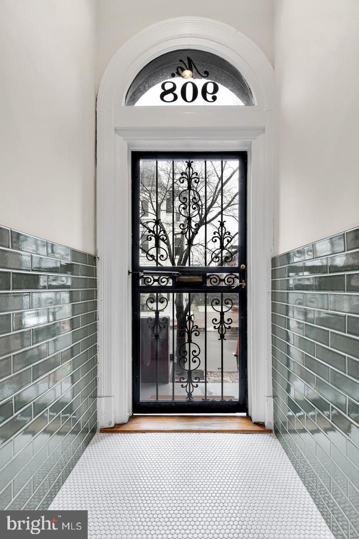 OLD CITY #2 - Residential Lease