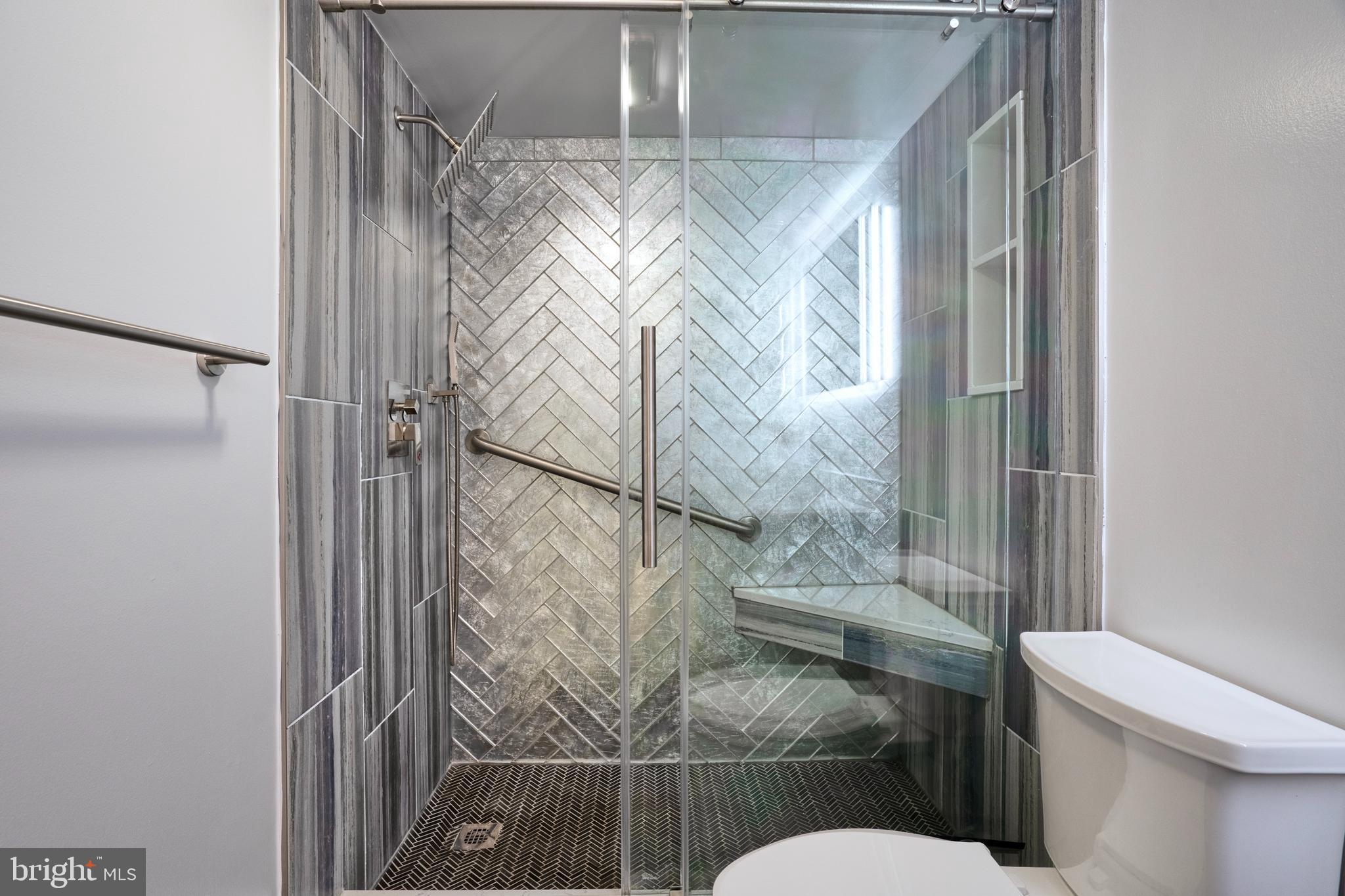 REGENCY AT MCLEAN - Residential