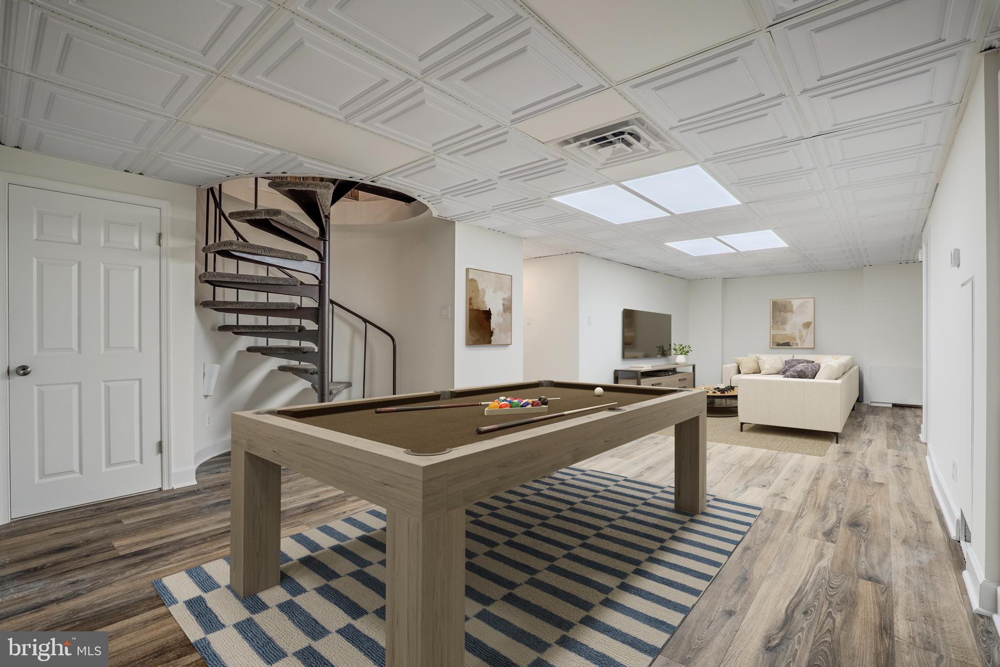 REGENCY AT MCLEAN - Residential
