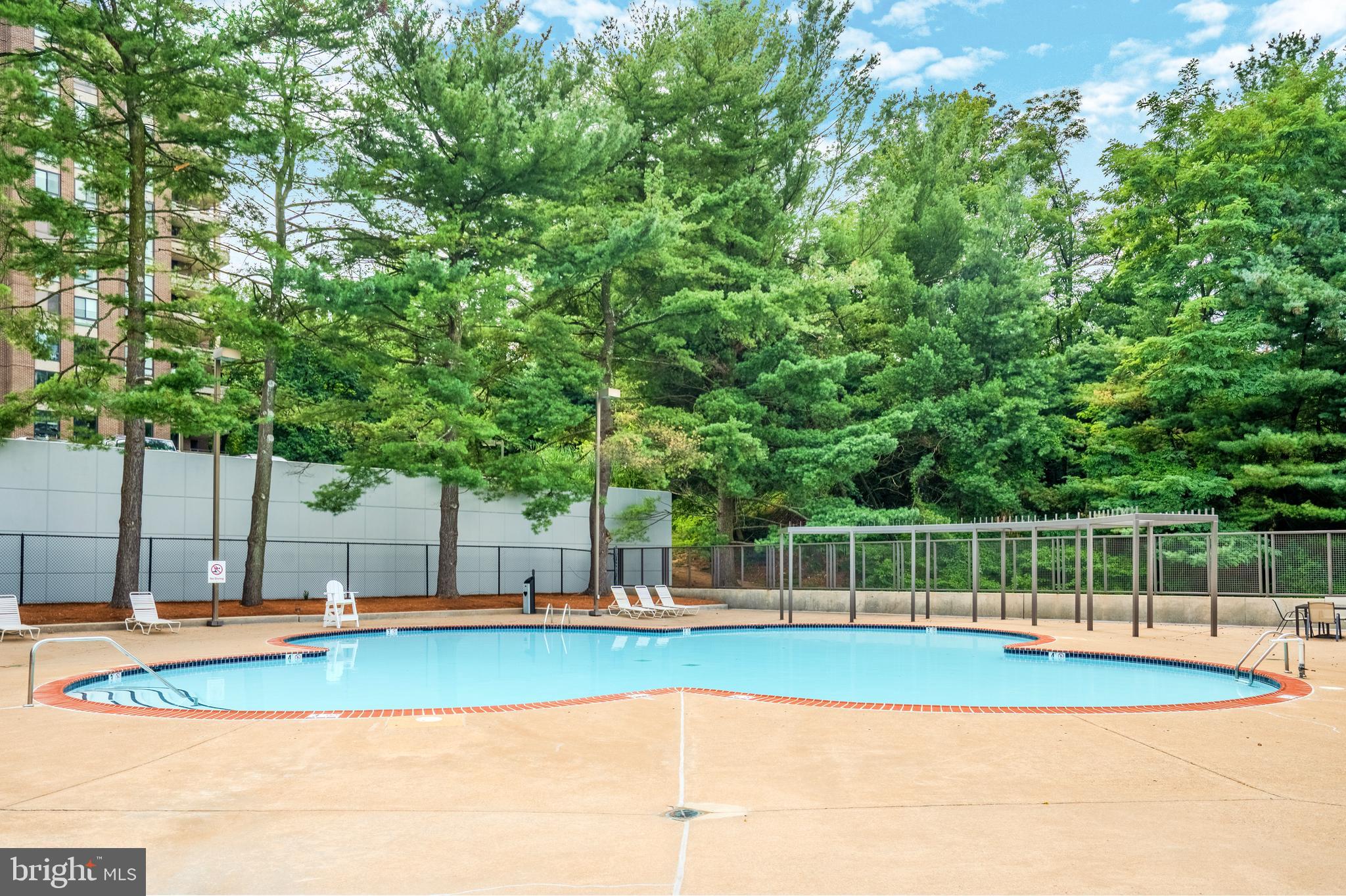 REGENCY AT MCLEAN - Residential