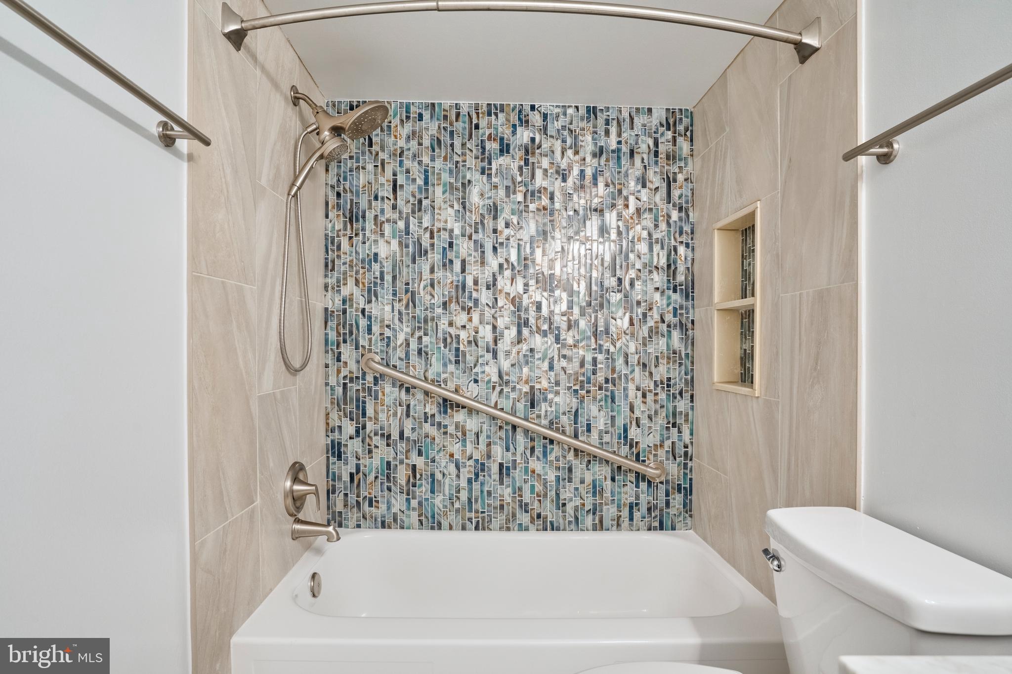 REGENCY AT MCLEAN - Residential