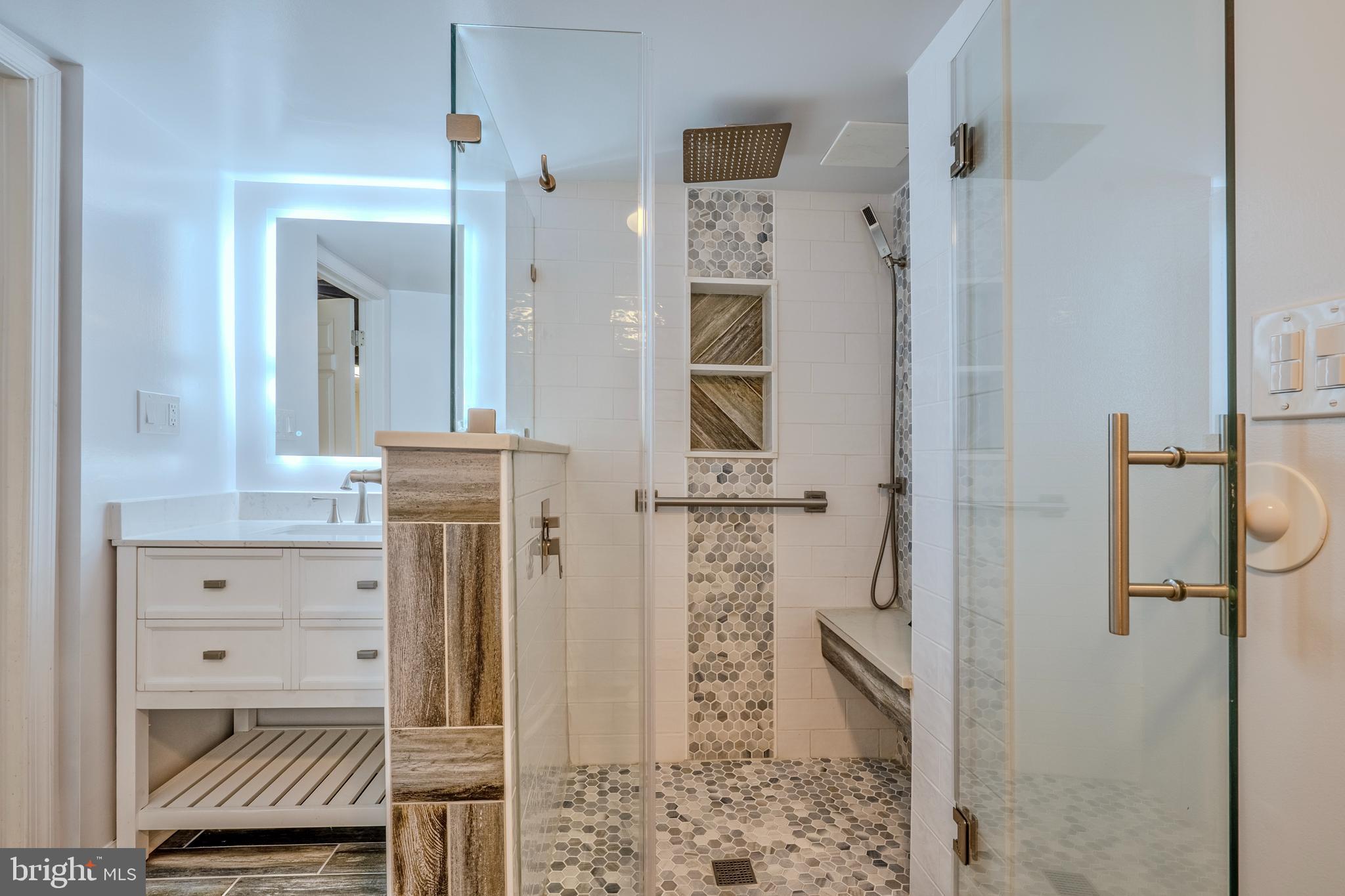 REGENCY AT MCLEAN - Residential