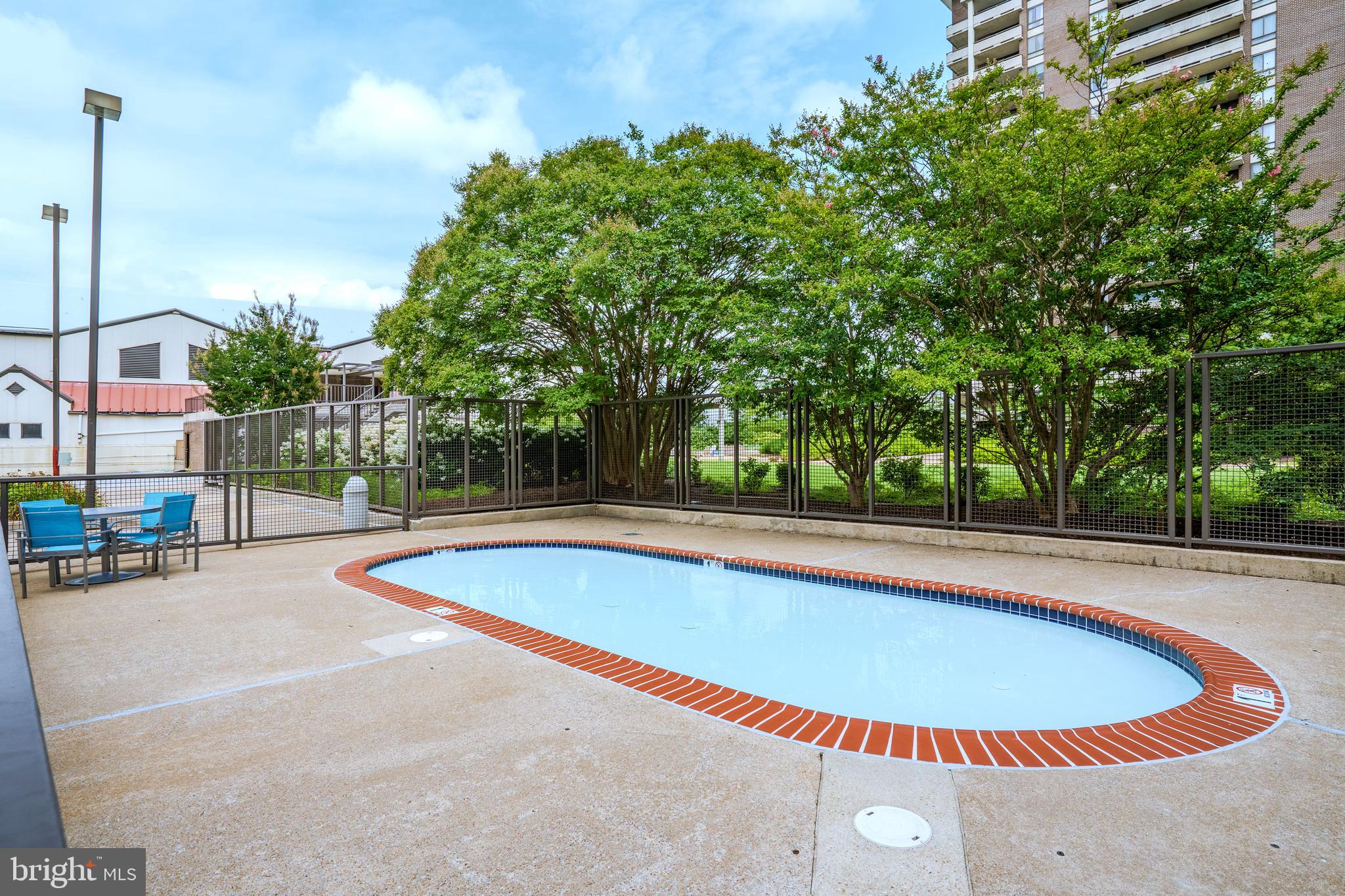 REGENCY AT MCLEAN - Residential