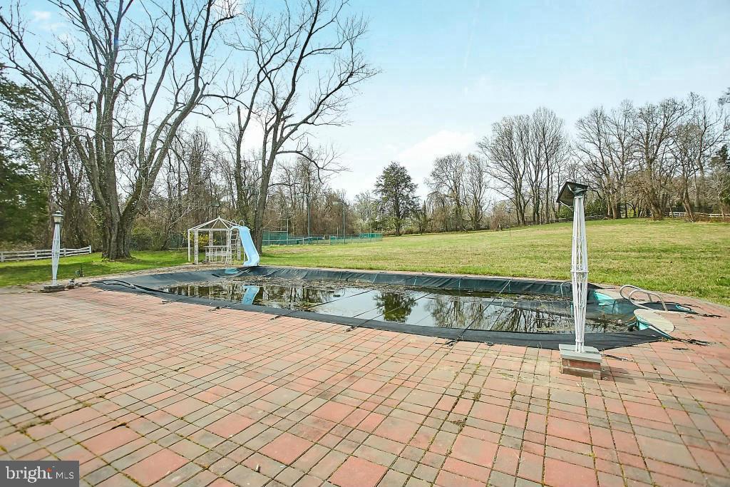 BRADLEY FARMS - Residential
