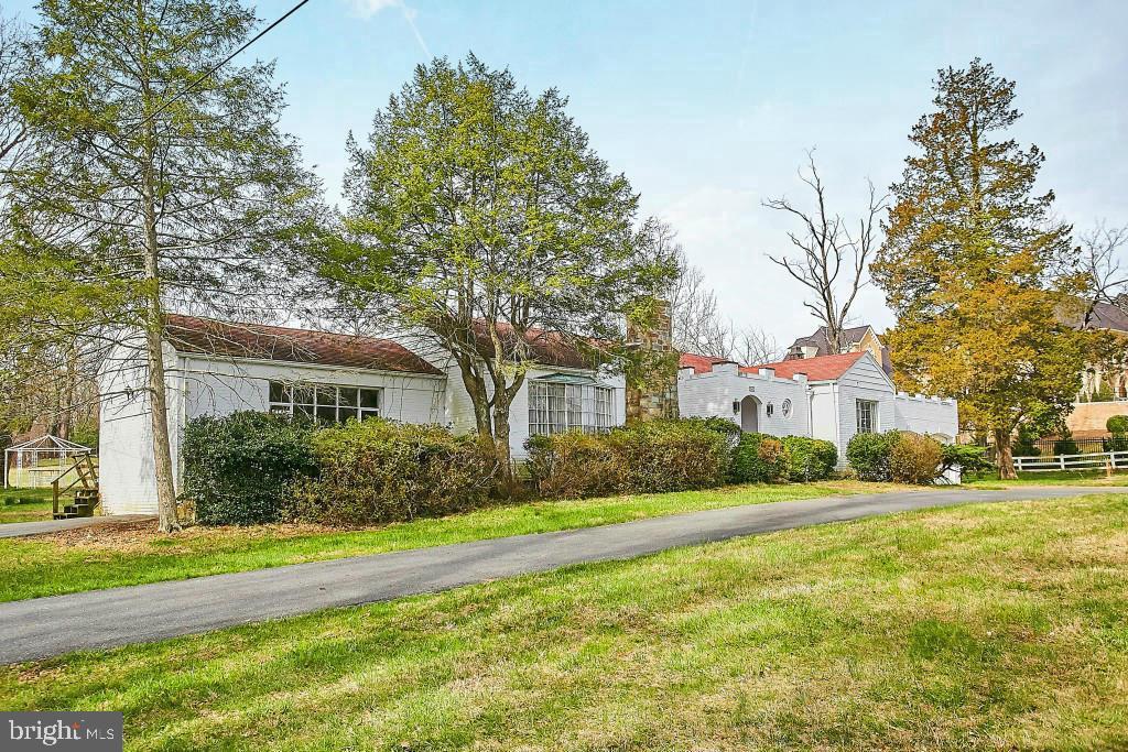 BRADLEY FARMS - Residential