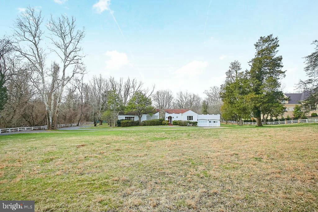 BRADLEY FARMS - Residential