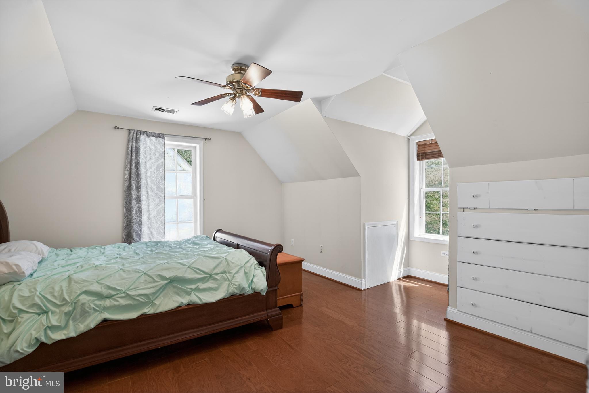 FISHERMANS GROVE - Residential