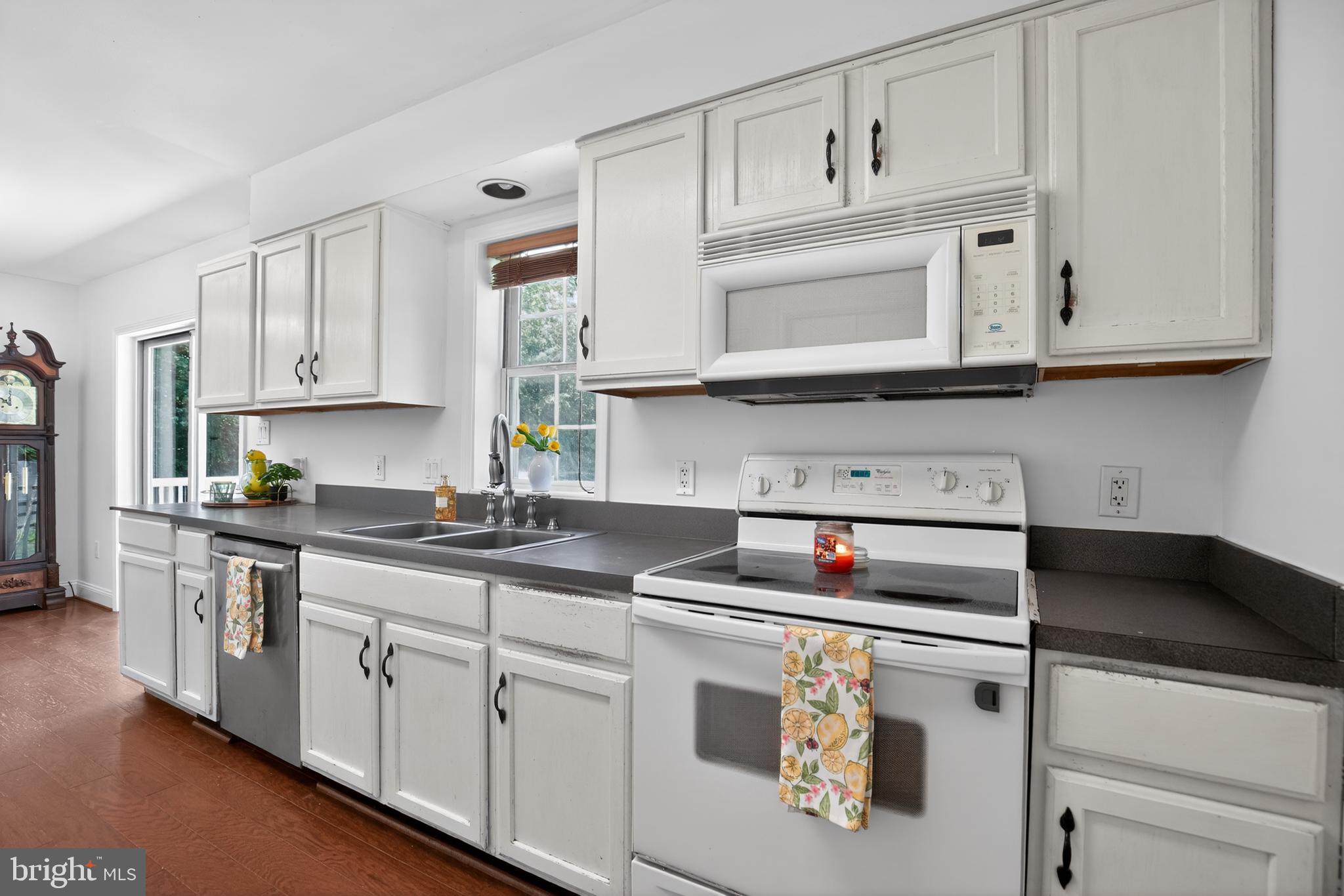FISHERMANS GROVE - Residential