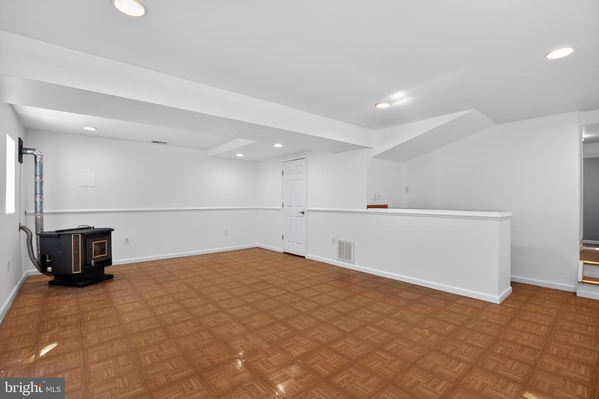 FISHERMANS GROVE - Residential