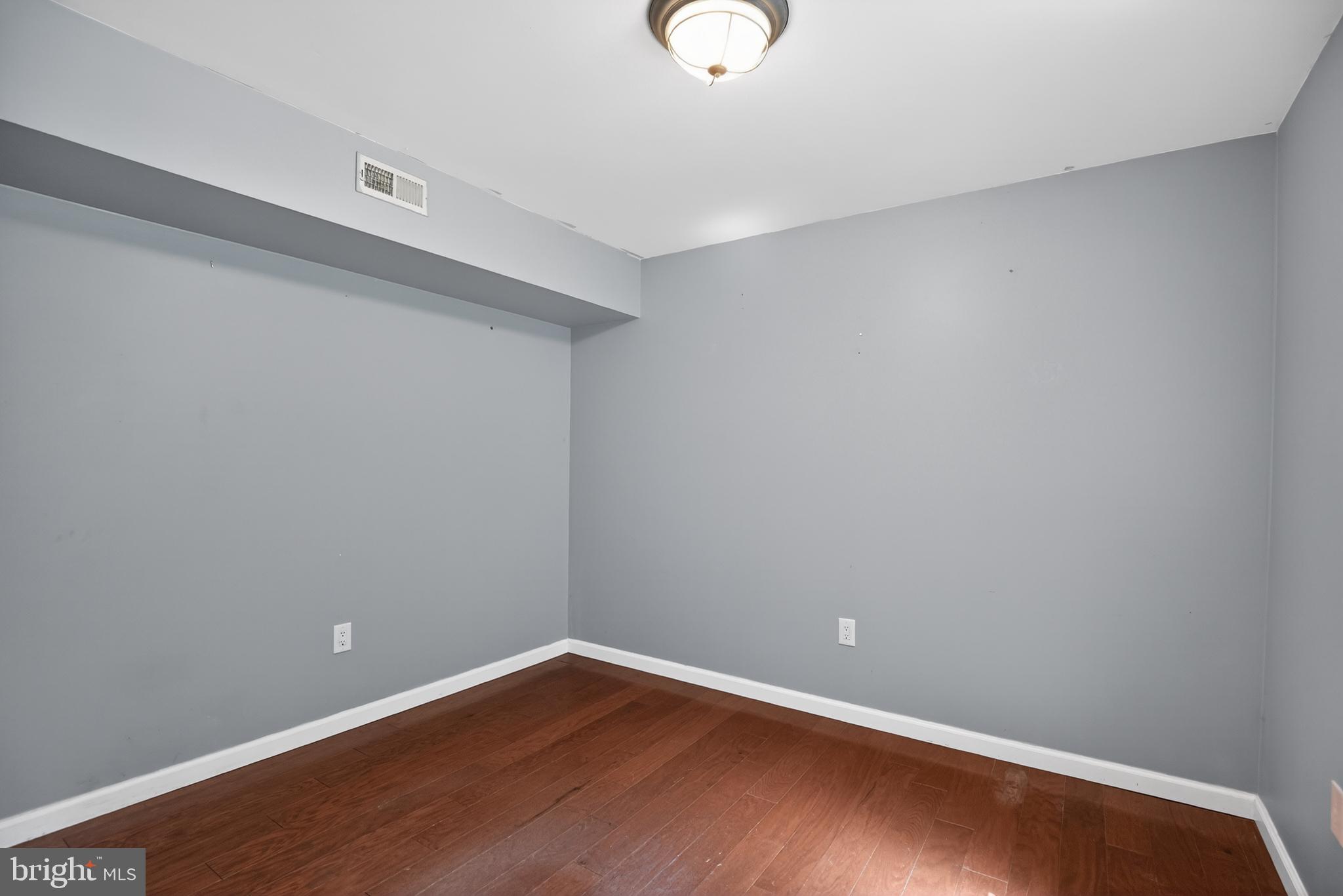FISHERMANS GROVE - Residential