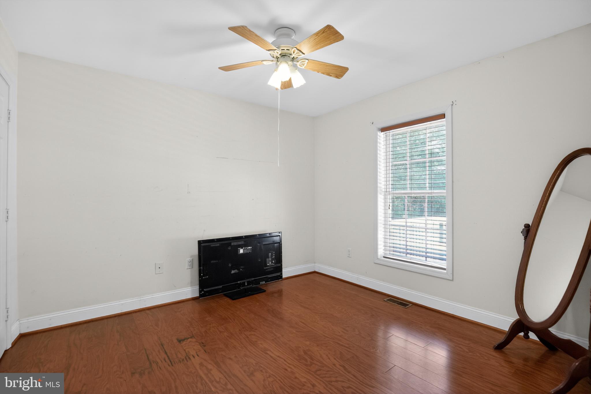 FISHERMANS GROVE - Residential