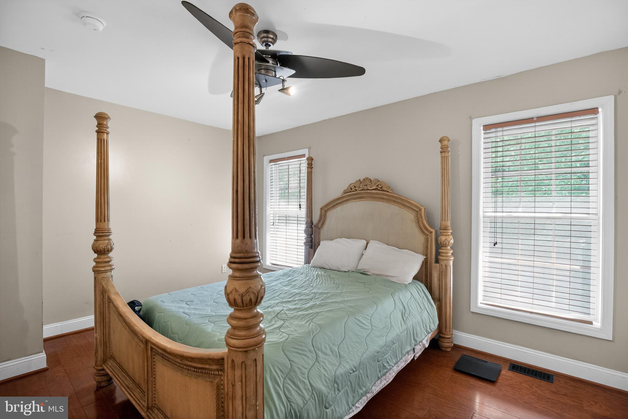 FISHERMANS GROVE - Residential