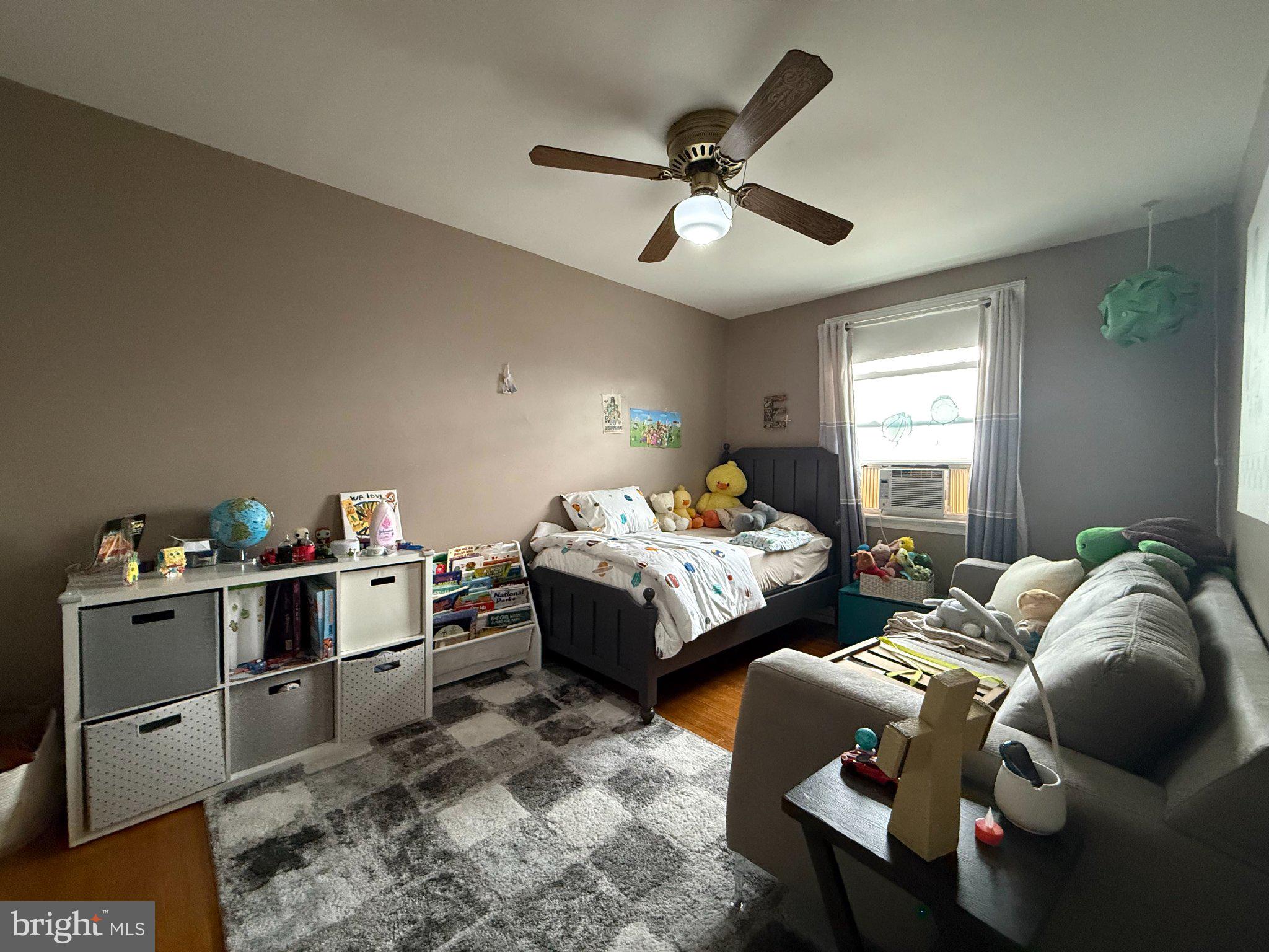 PHILADELPHIA (NORTHEAST) - Residential
