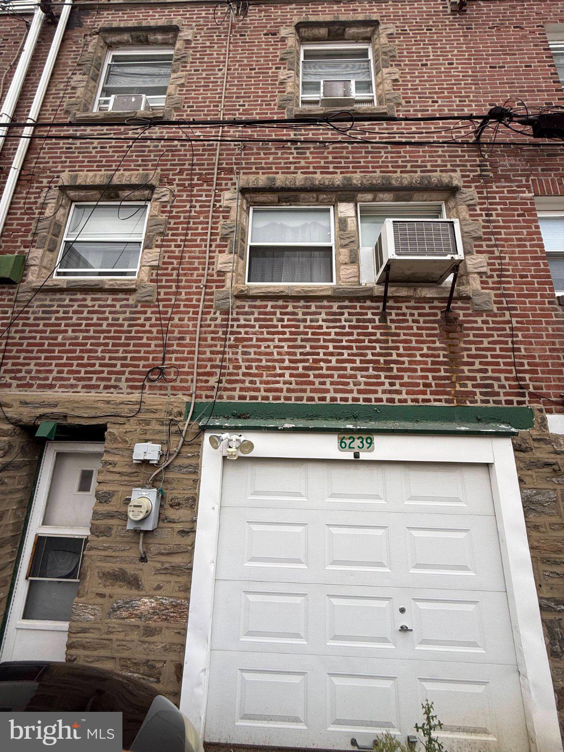 PHILADELPHIA (NORTHEAST) - Residential