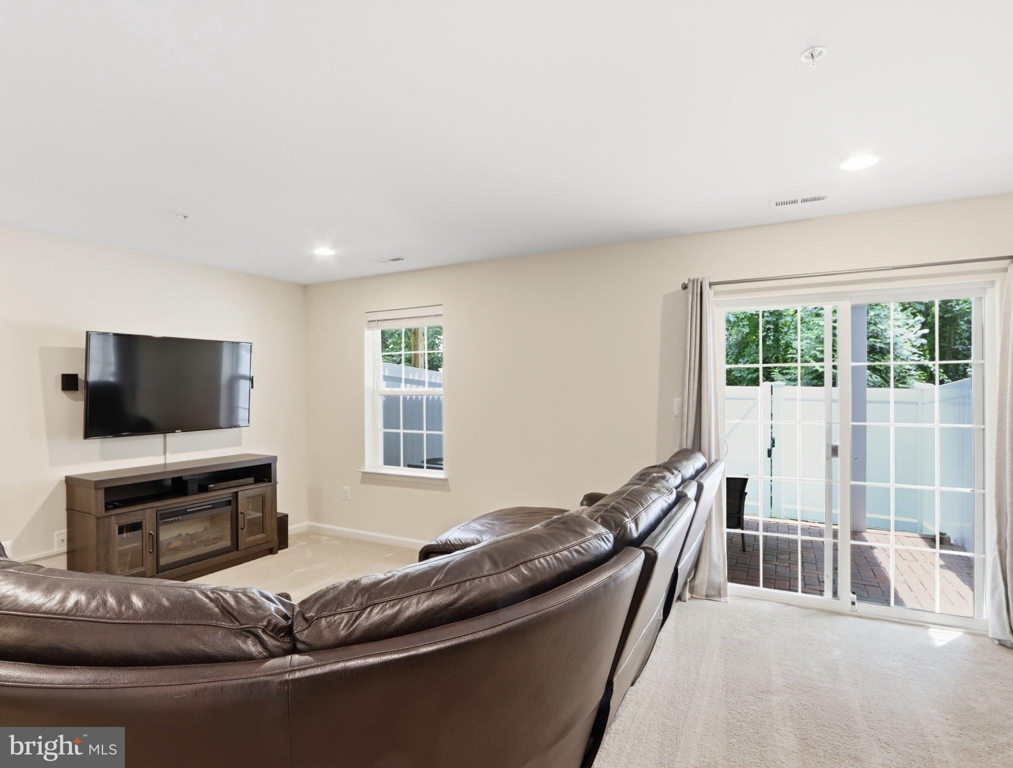 TANYARD SPRINGS - Residential