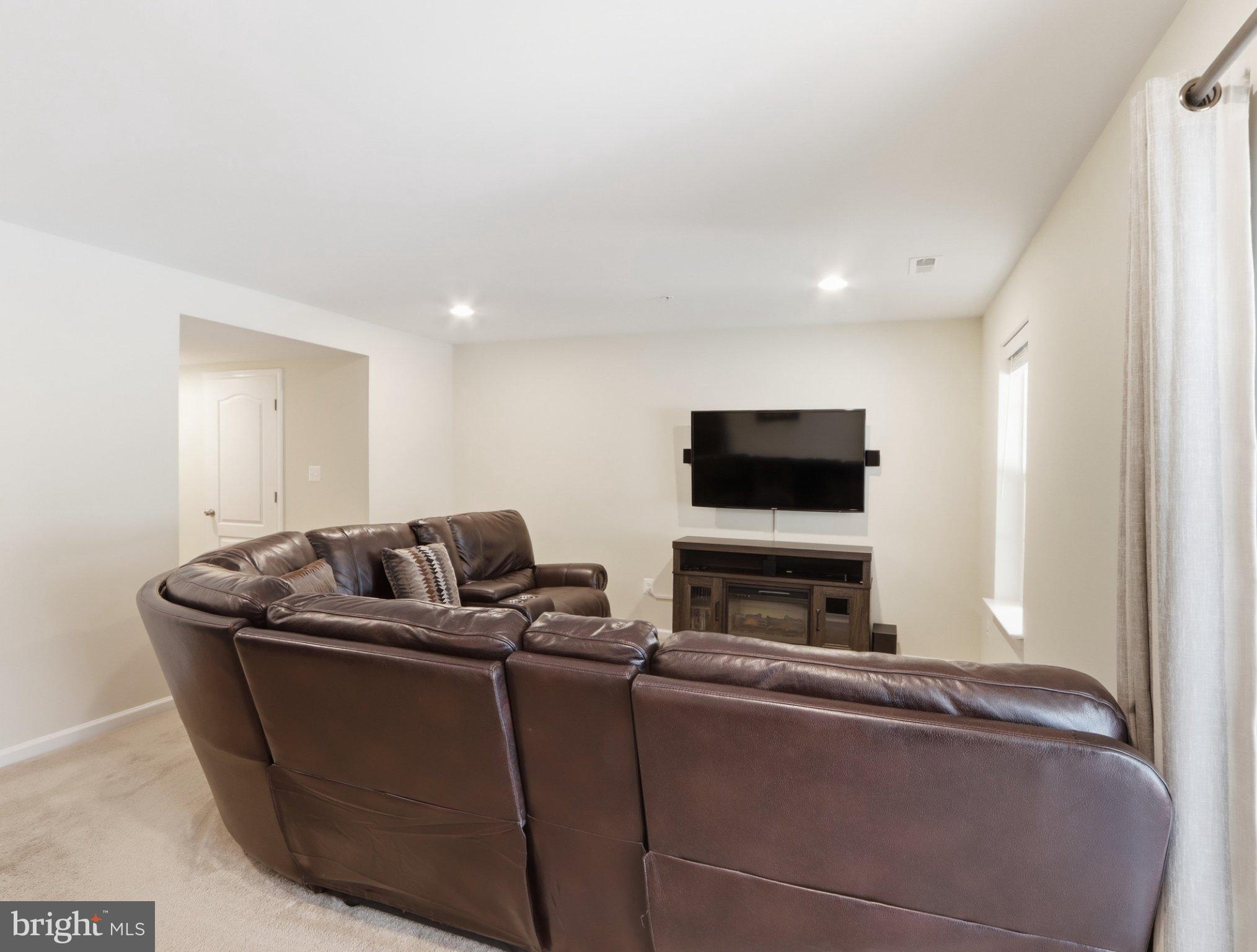 TANYARD SPRINGS - Residential