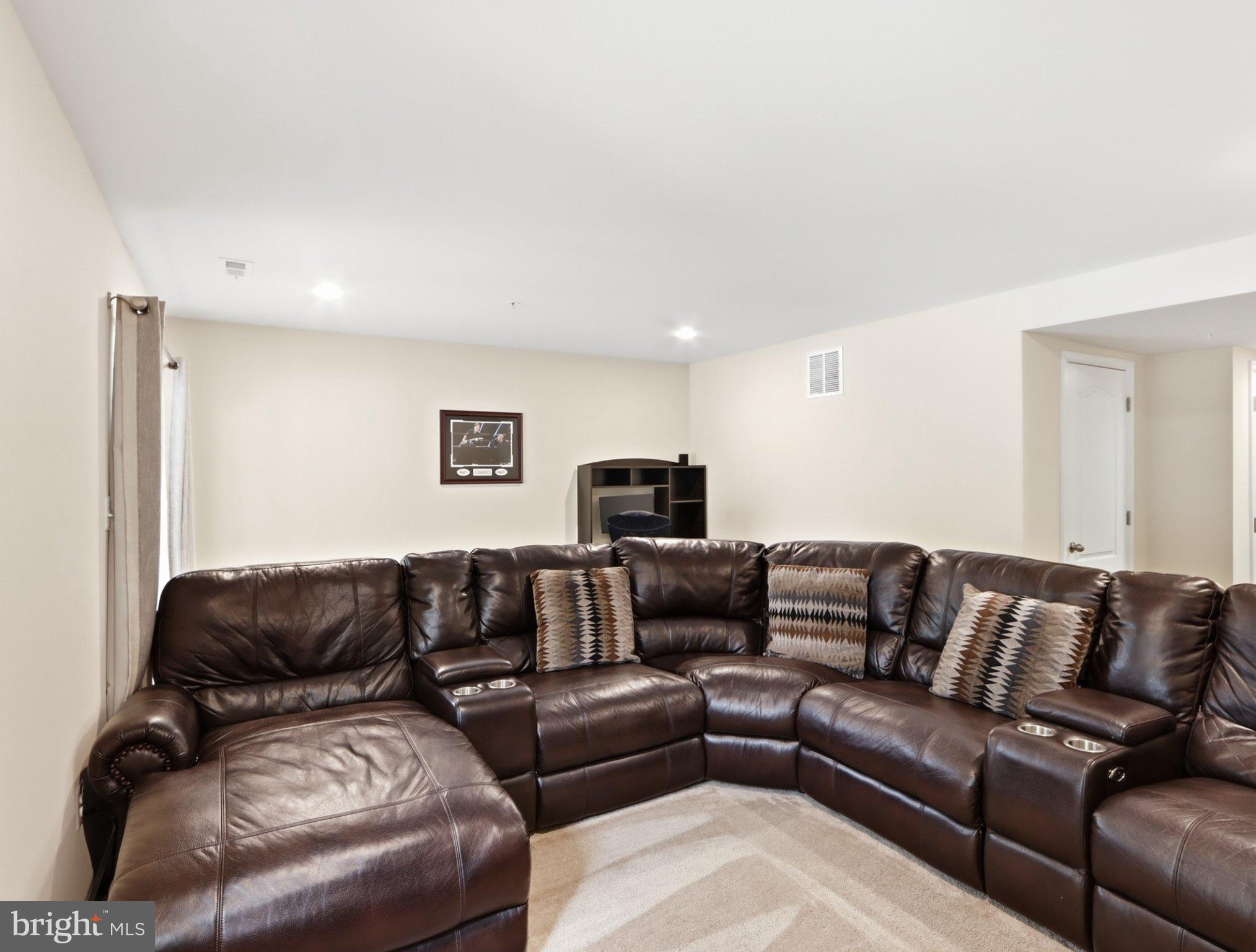 TANYARD SPRINGS - Residential