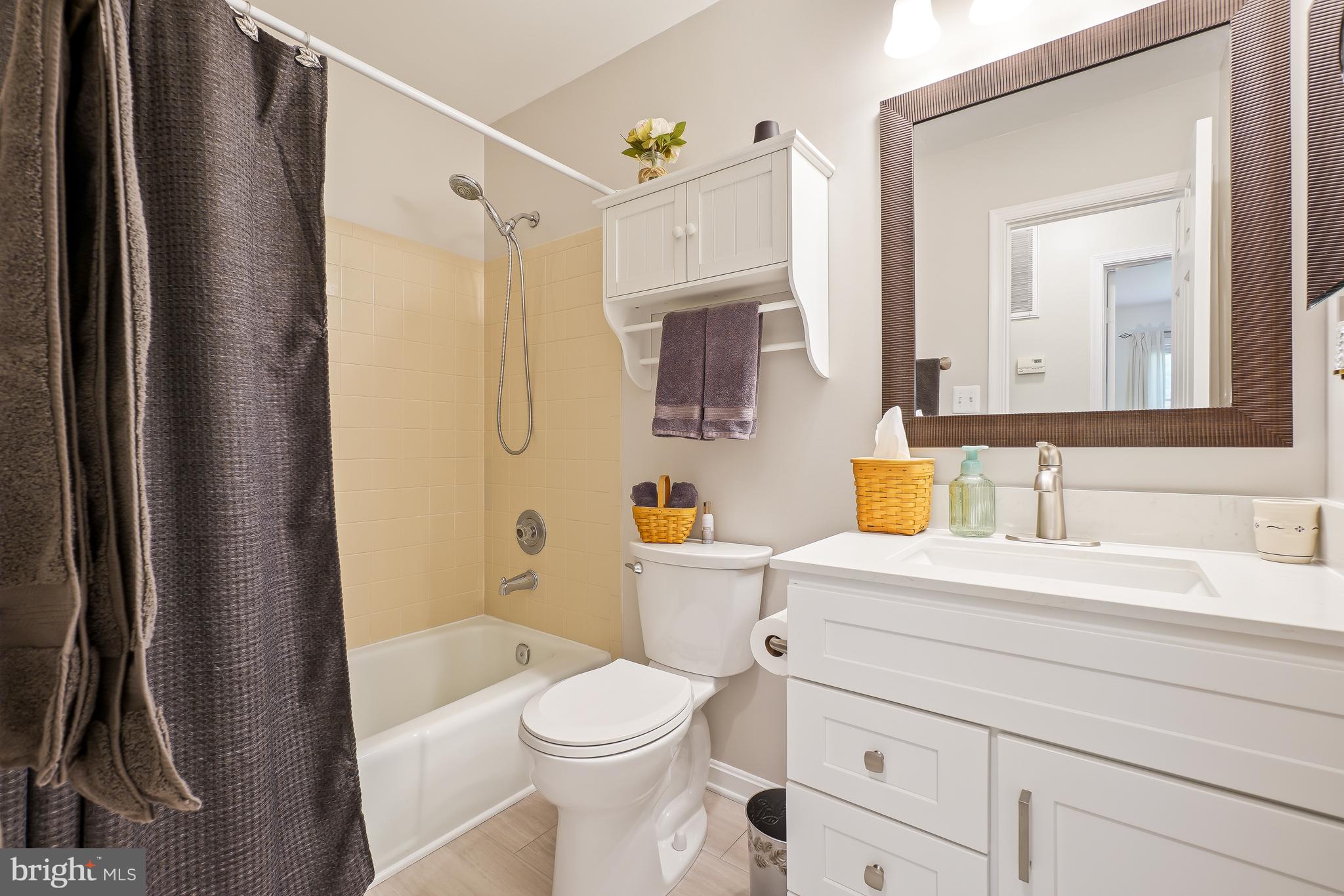TUDOR HALL ESTATES - Residential