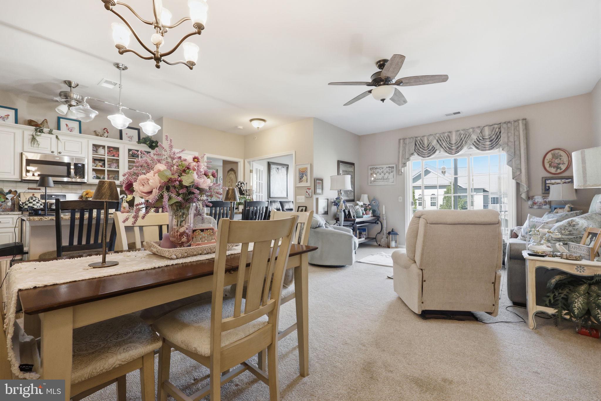 HERITAGE CR ESTS - Residential