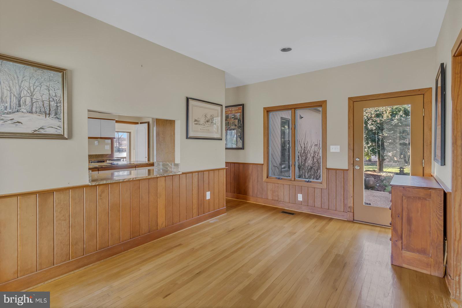INDIAN CREEK ESTATE - Residential