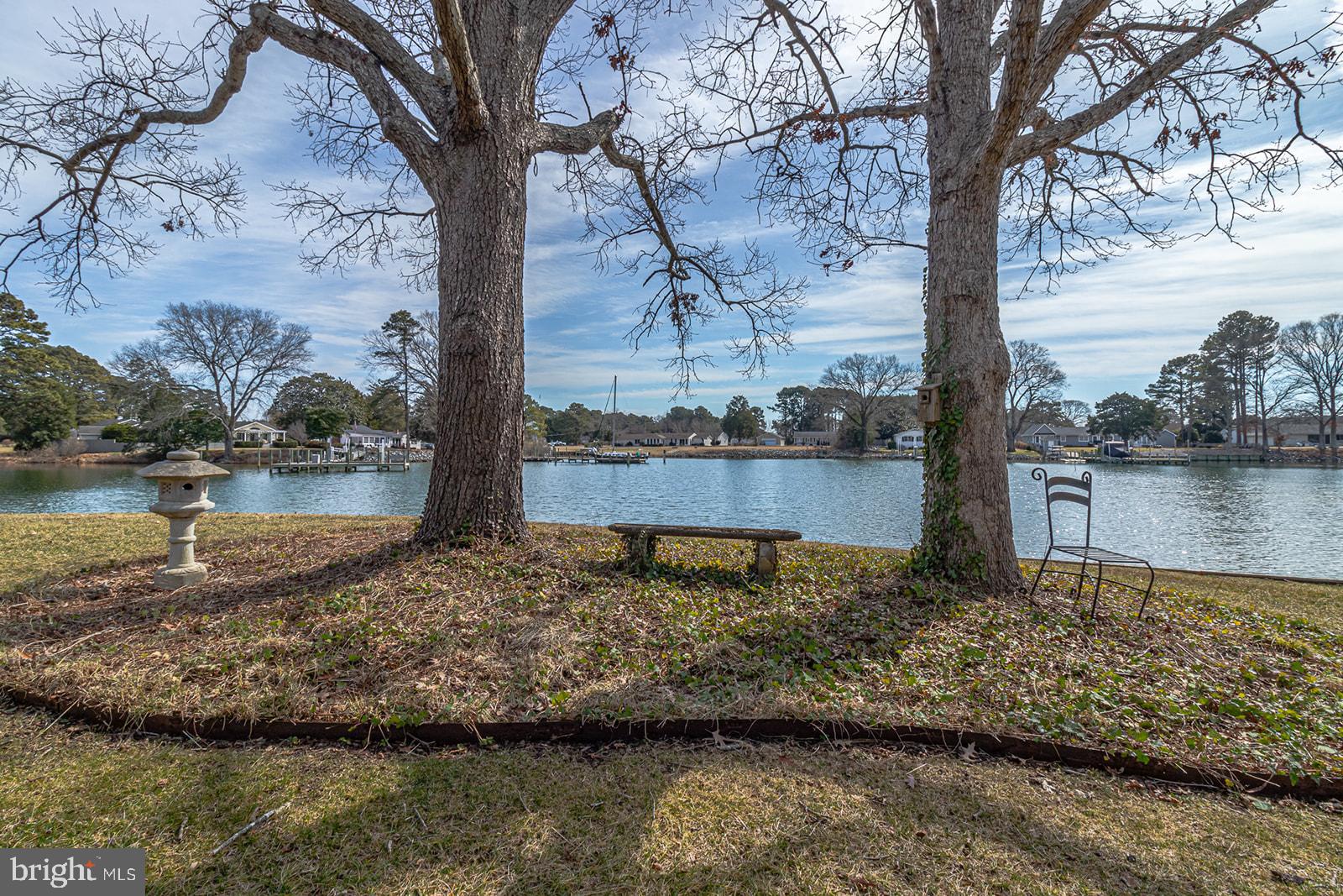 INDIAN CREEK ESTATE - Residential