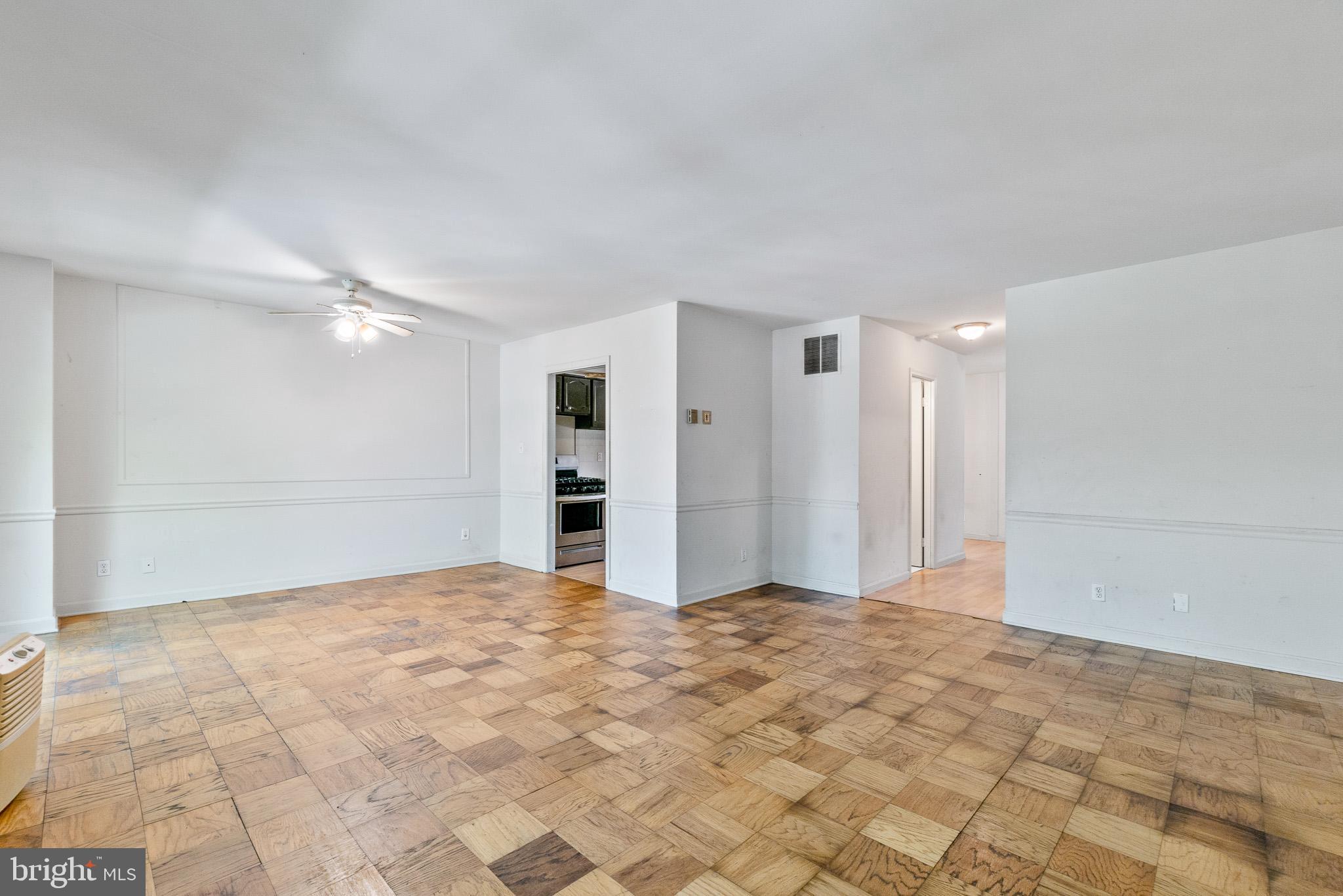 WESTCHESTER PARK - Residential