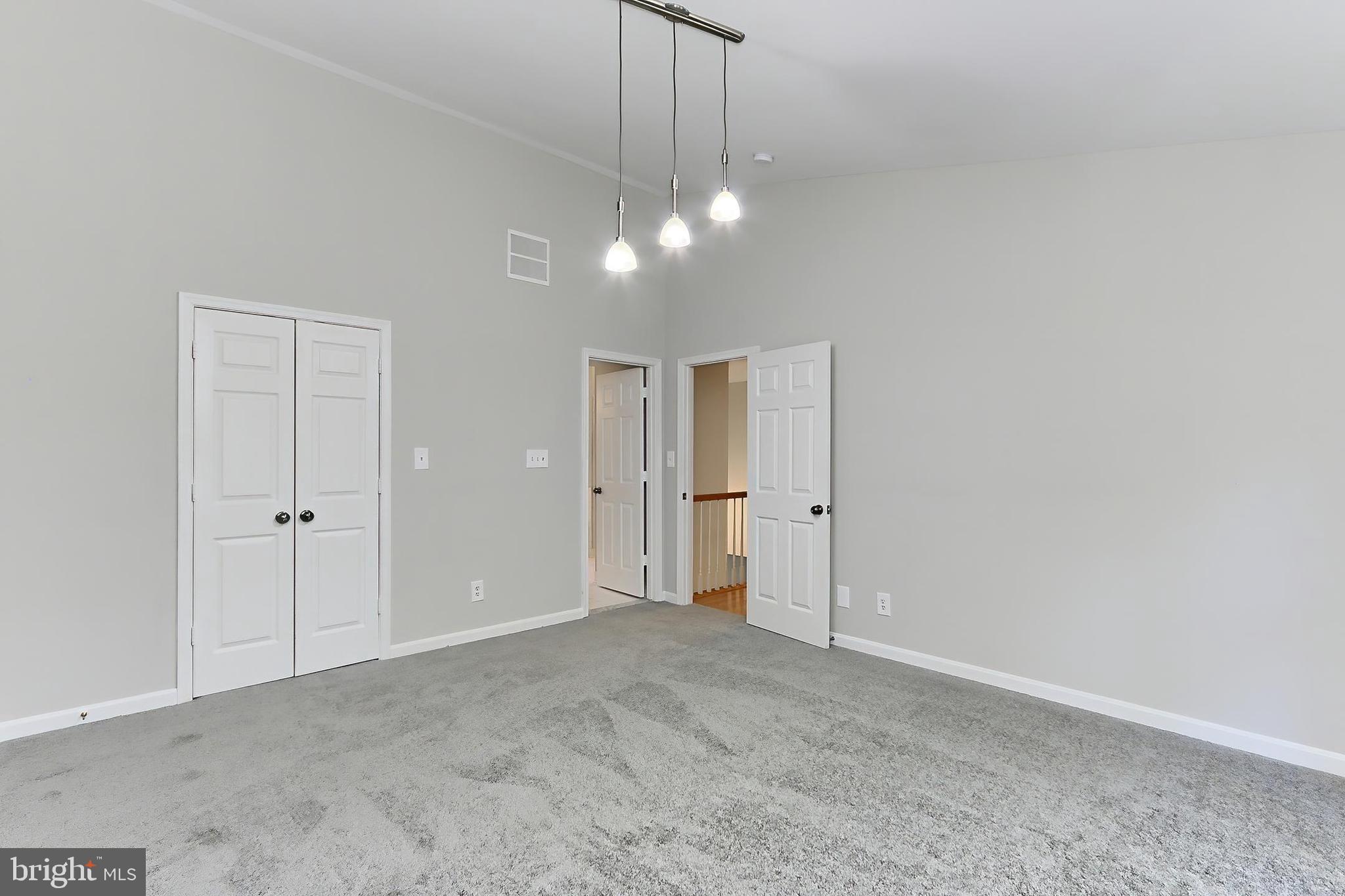 OCCOQUAN FOREST - Residential