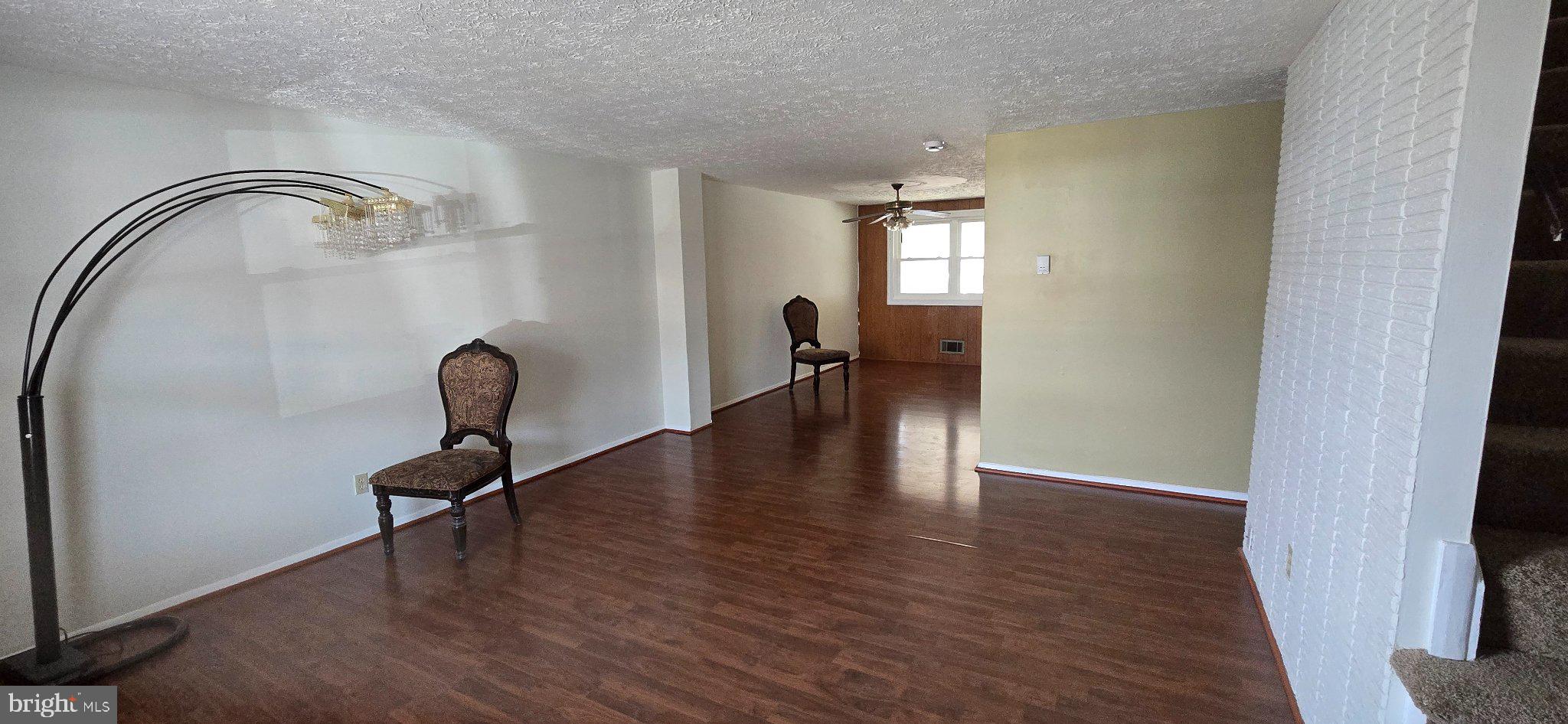 FOX RIDGE MANOR - Residential
