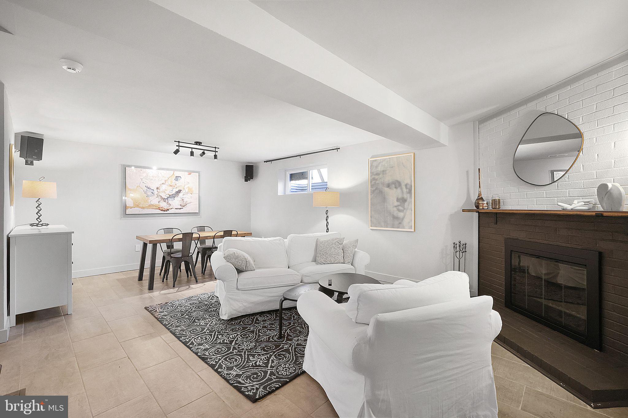 NORTHBROOK ESTATES - Residential