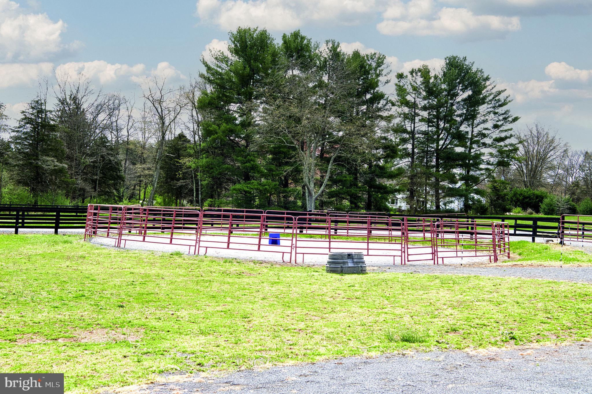 MOUNTAIN FARM - Residential
