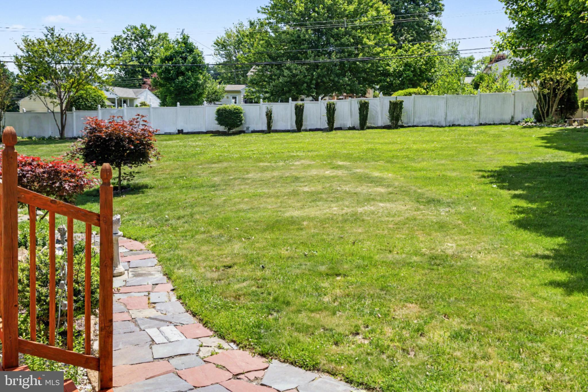 HOLLAND FARMS - Residential