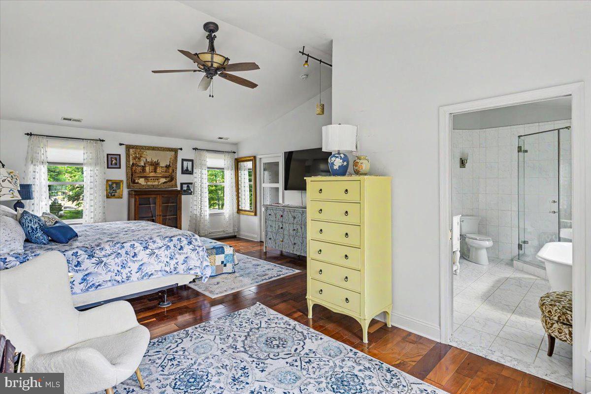 HOLLAND FARMS - Residential