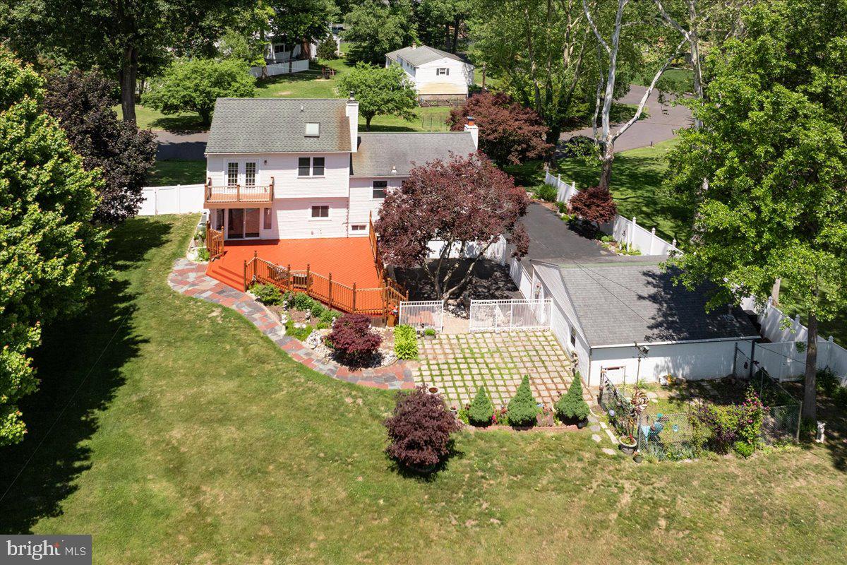 HOLLAND FARMS - Residential