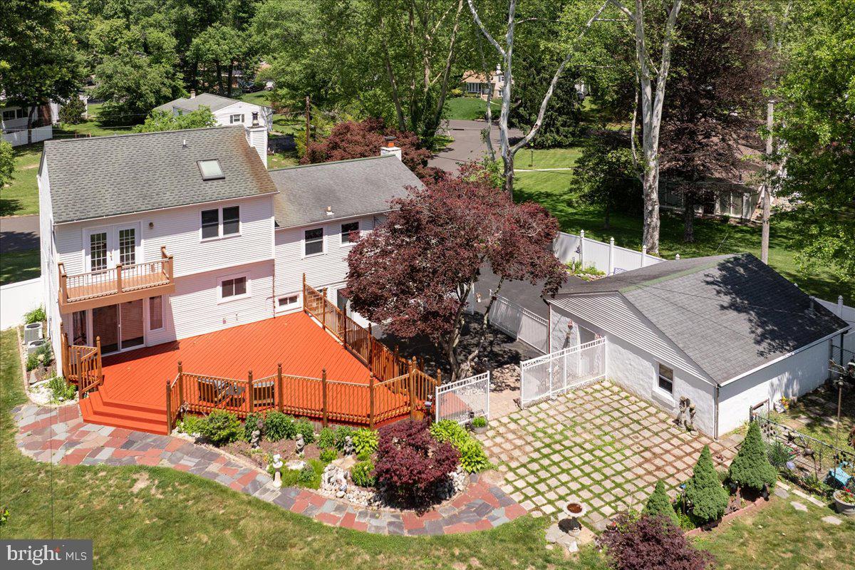 HOLLAND FARMS - Residential